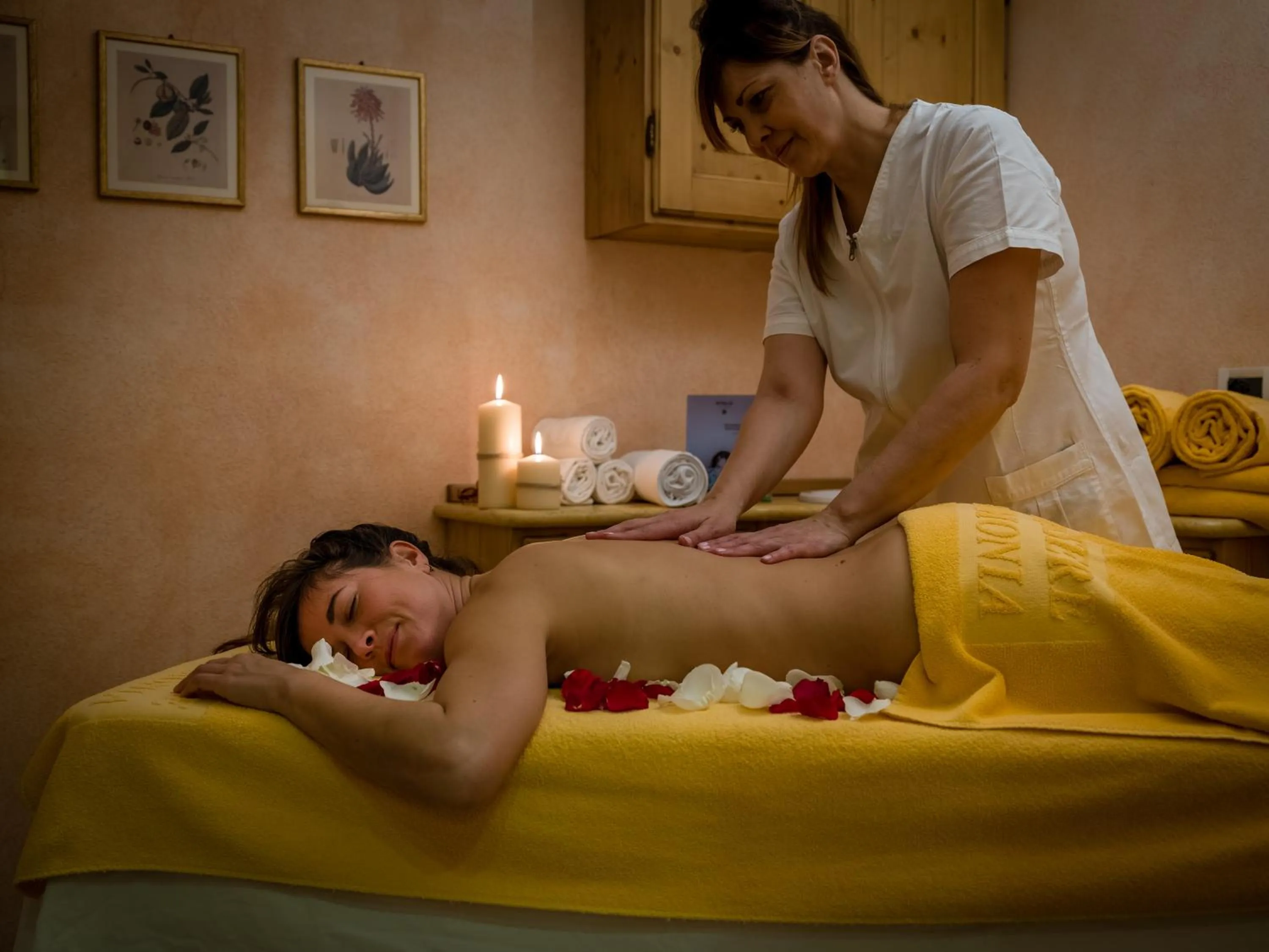 Massage in Albergo Dimaro Wellness Hotel