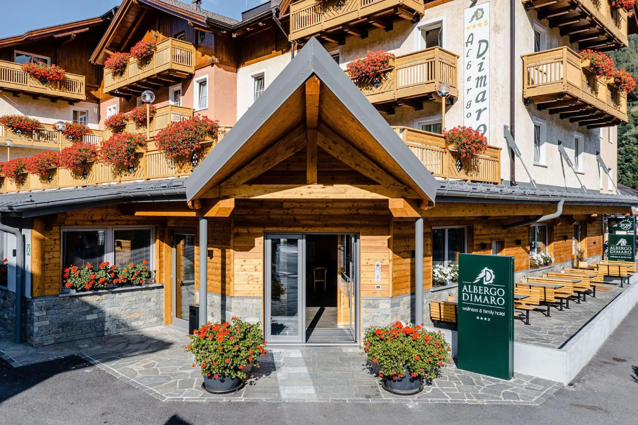 Property building in Albergo Dimaro Wellness Hotel