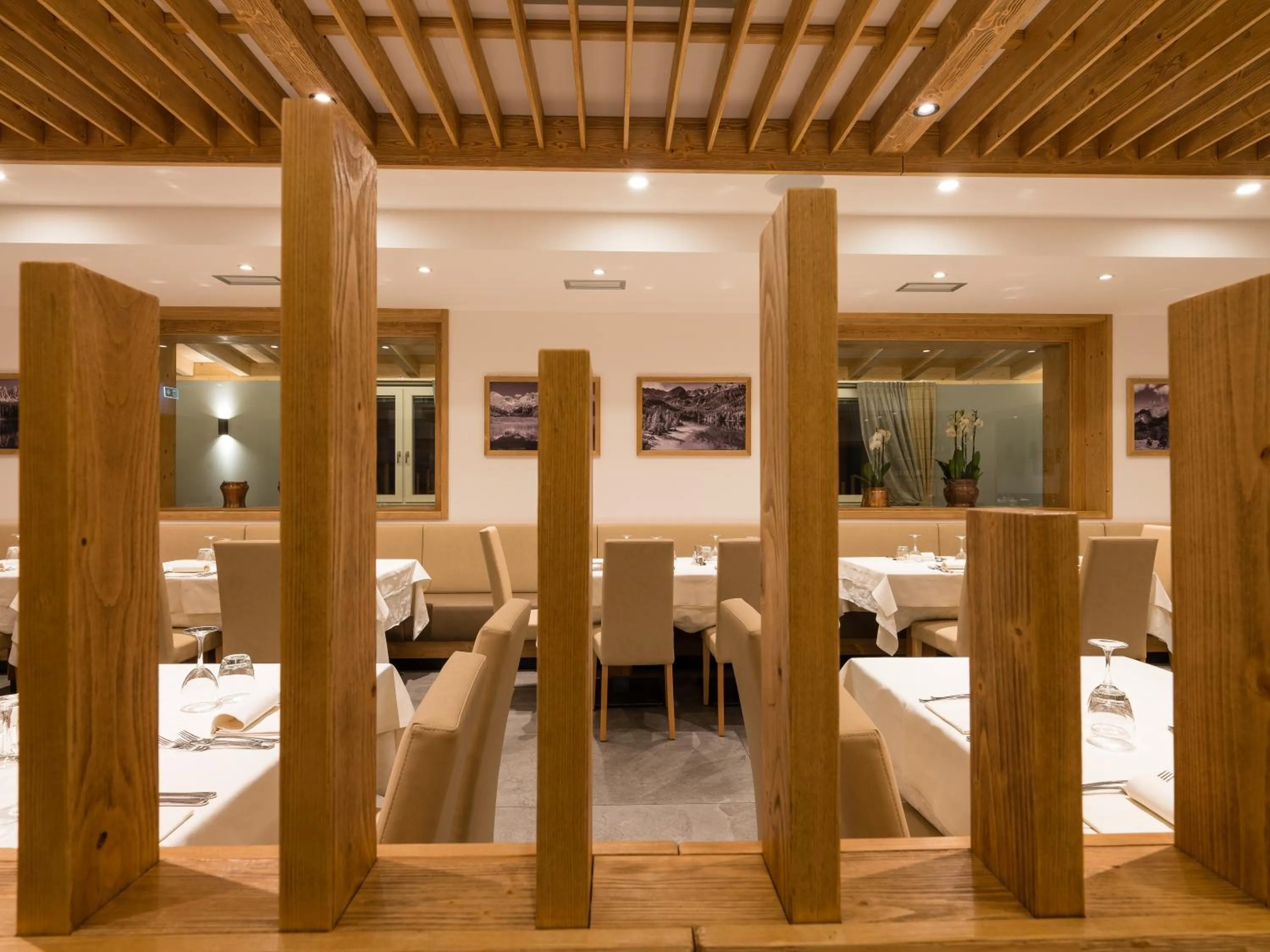 Restaurant/places to eat, Bed in Albergo Dimaro Wellness Hotel