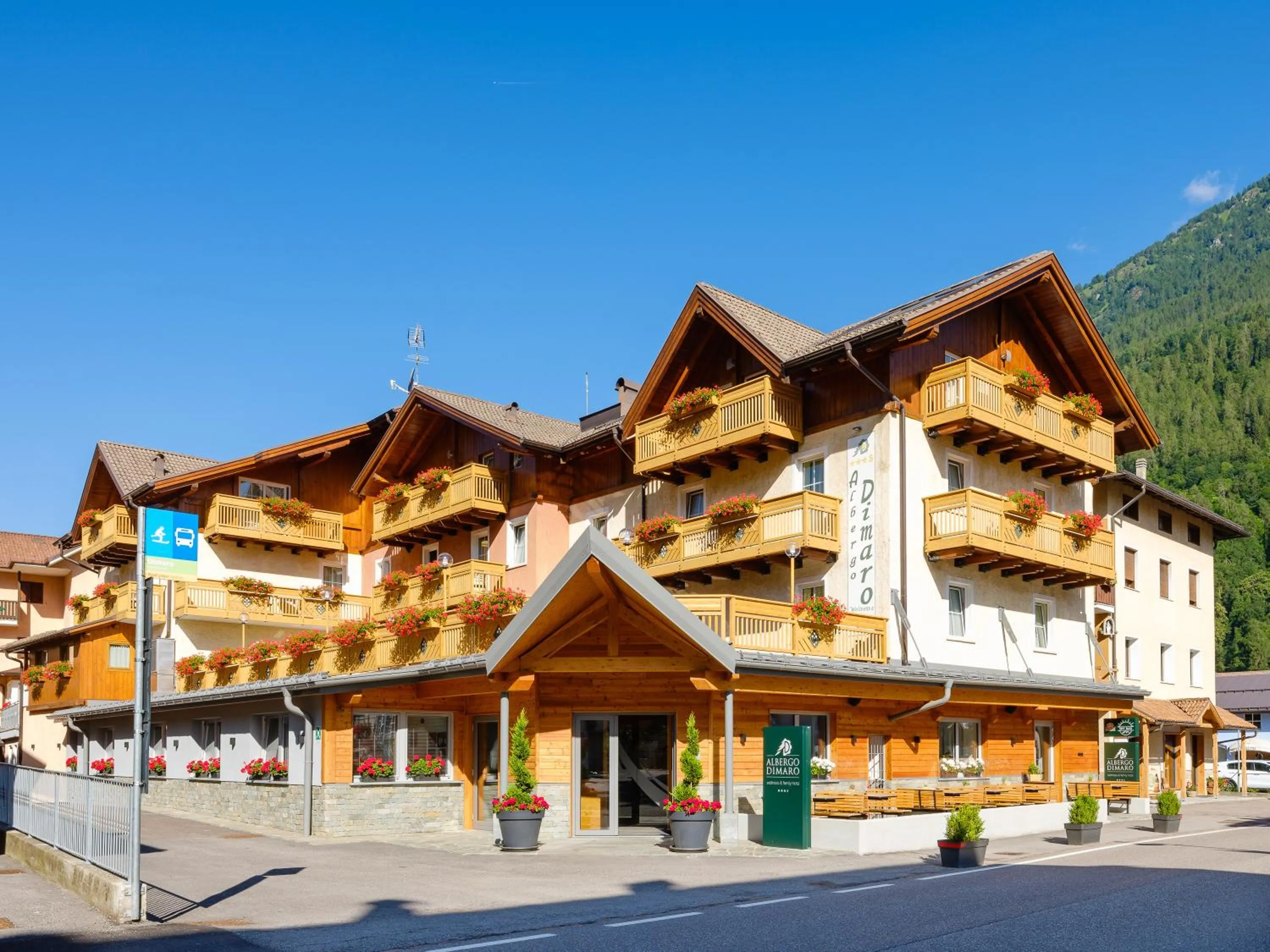 Property building in Albergo Dimaro Wellness Hotel