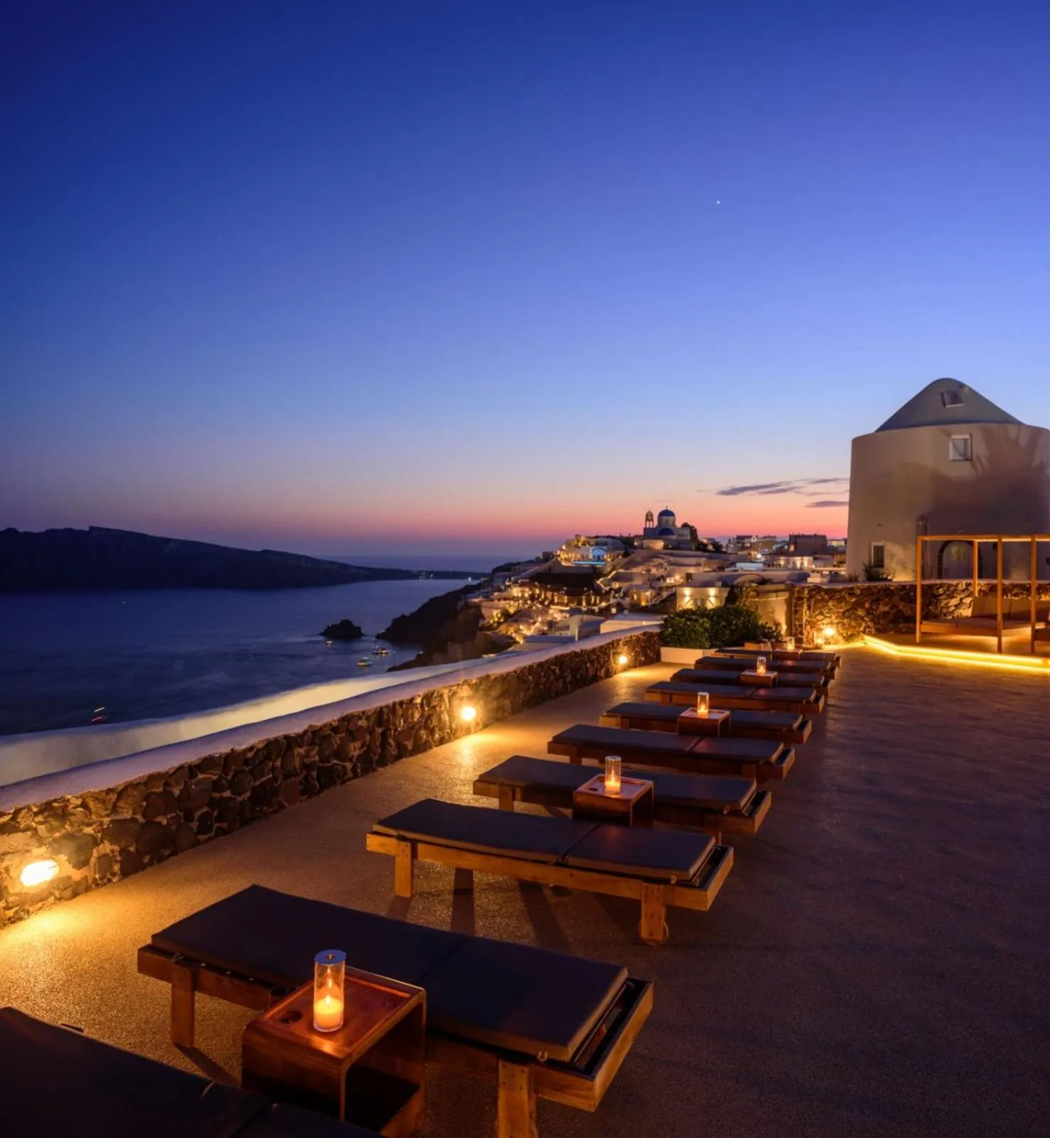 Swimming pool in Strogili