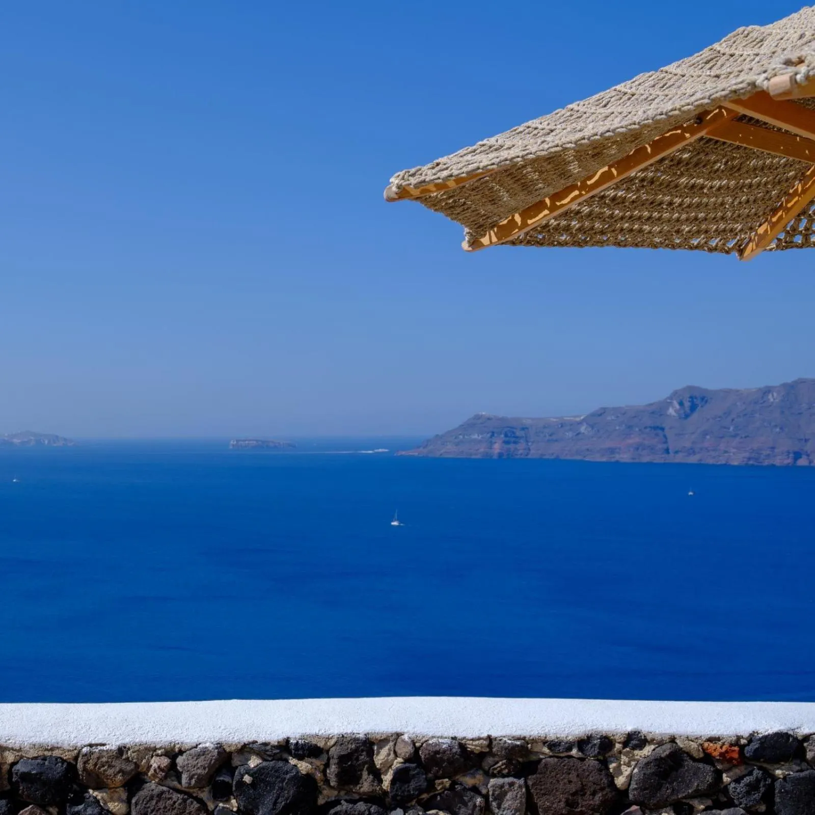 Pool view in Strogili