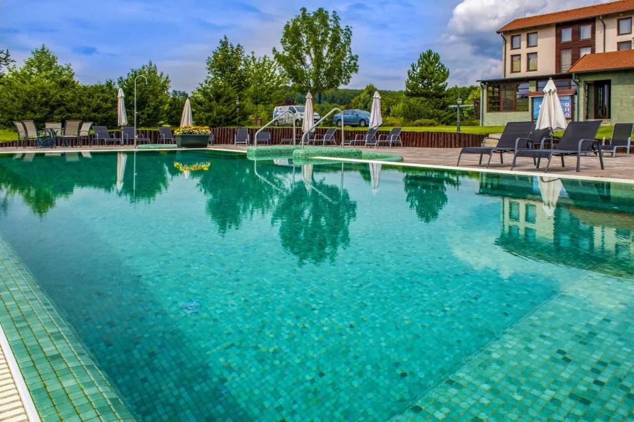Open Air Bath in Hotel Forest Hills