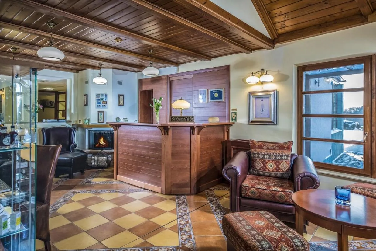 Lobby or reception in Hotel Forest Hills