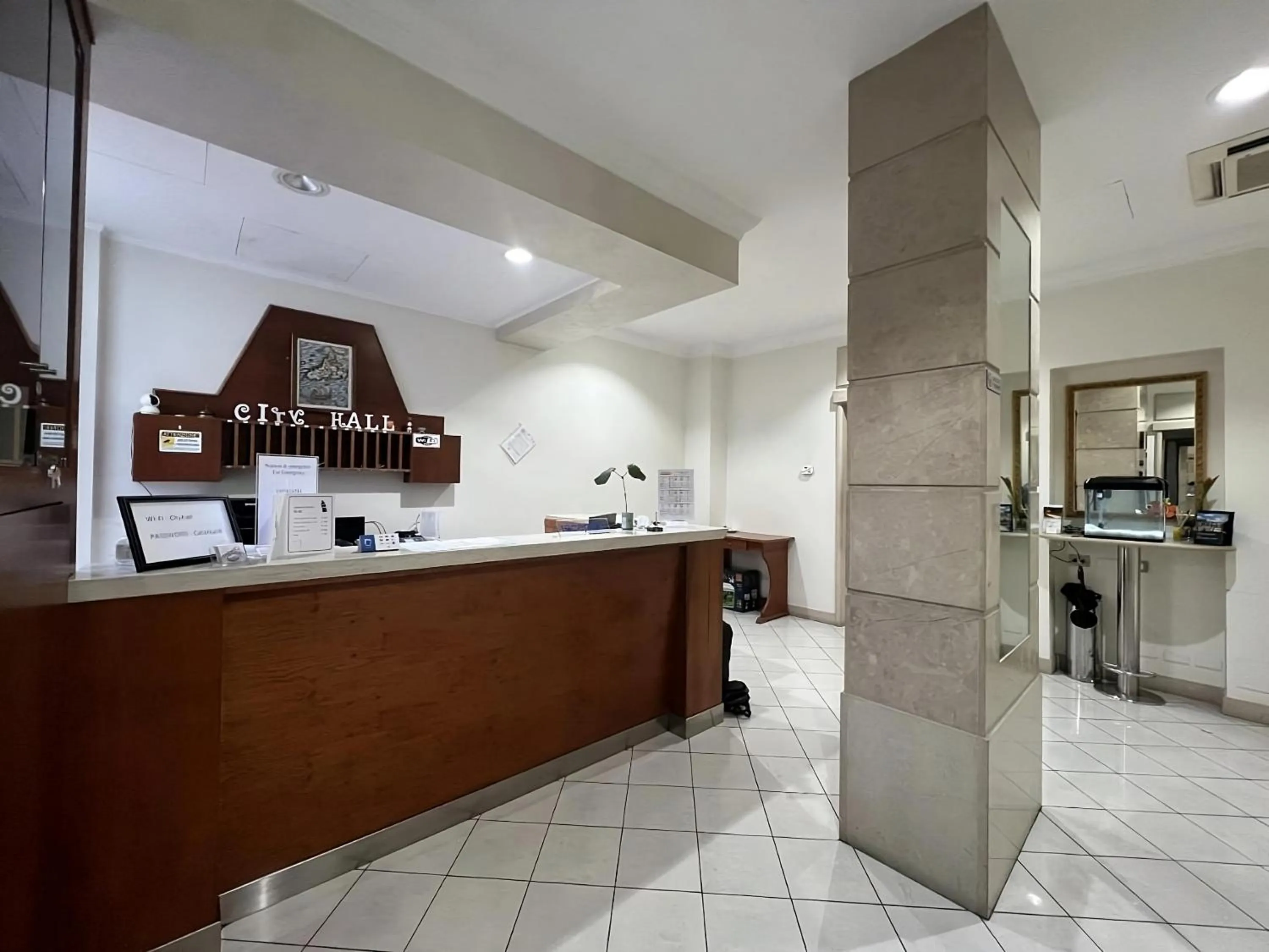 Lobby or reception in City Hall