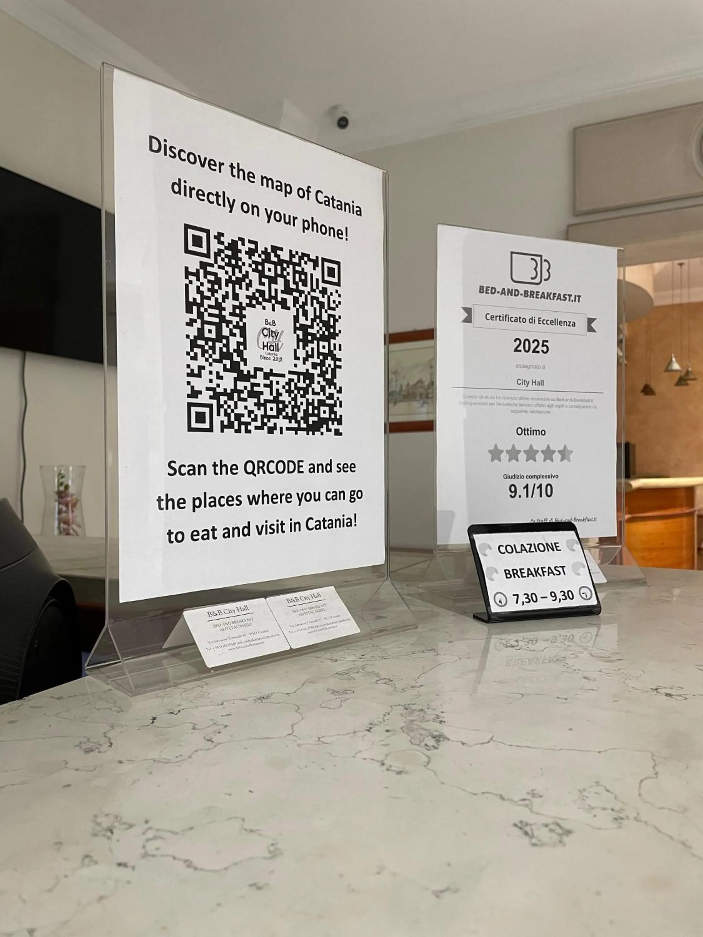 Lobby or reception in City Hall