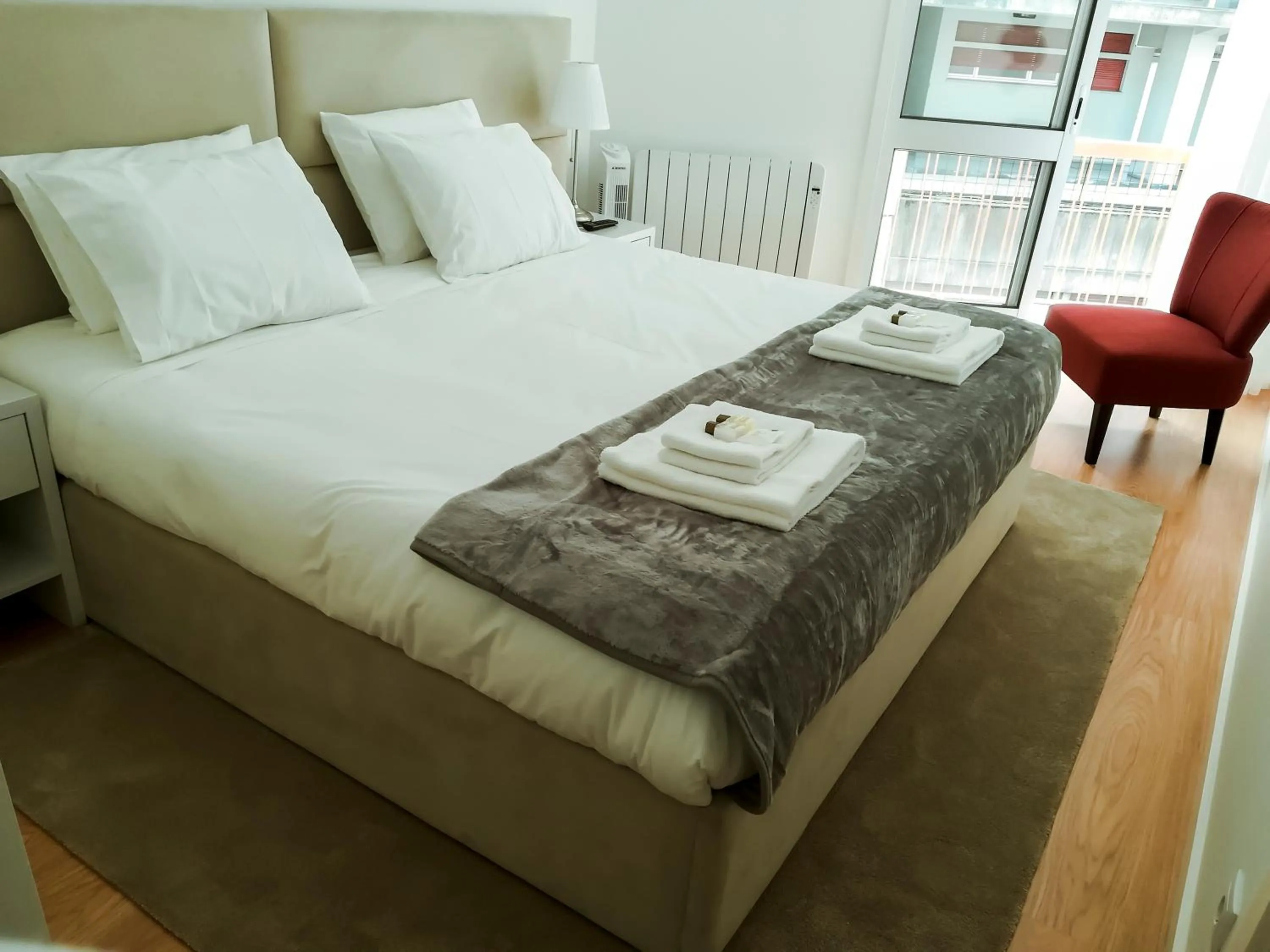 Bed in Nightingale Apartments