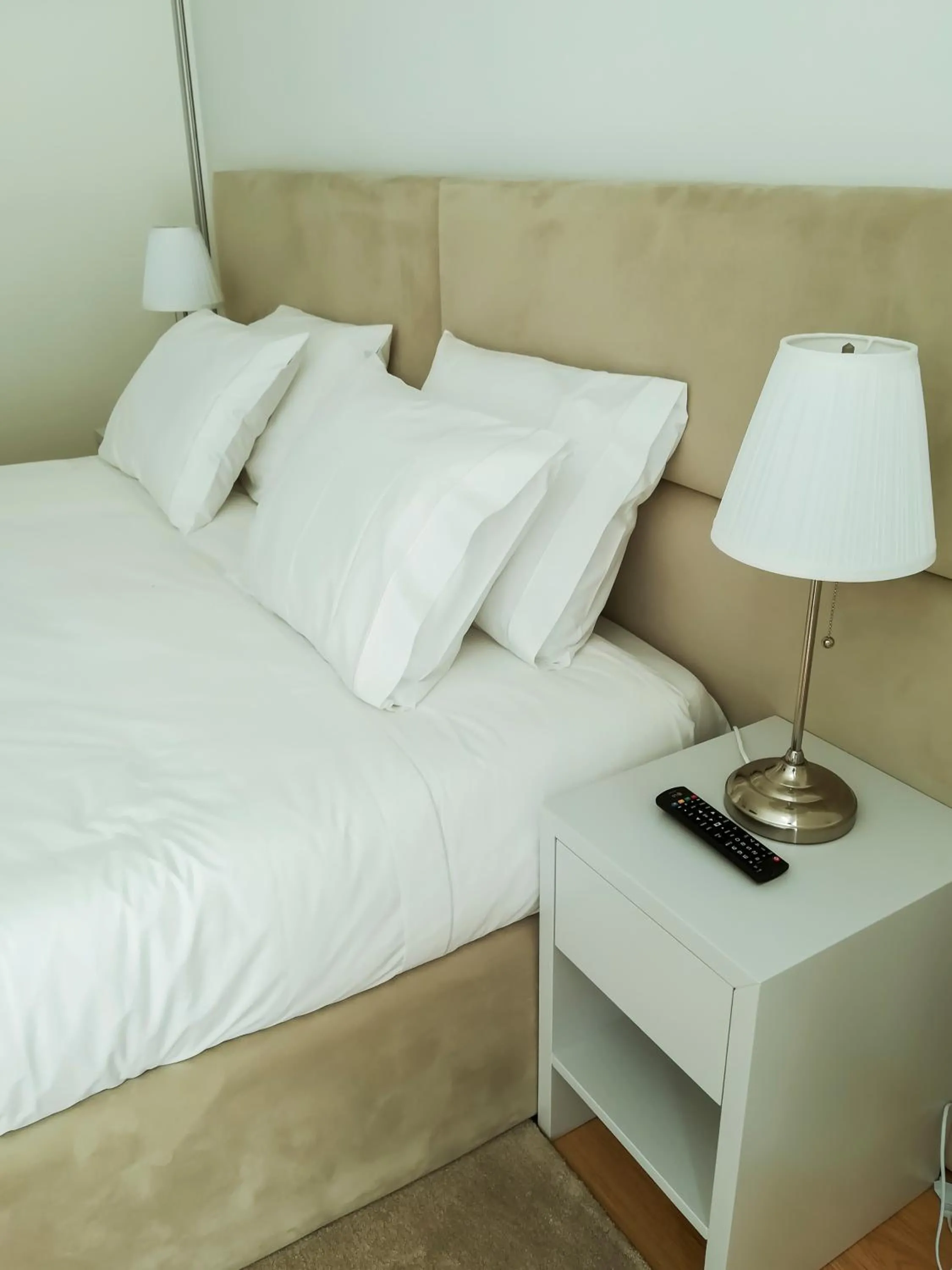 Bed in Nightingale Apartments