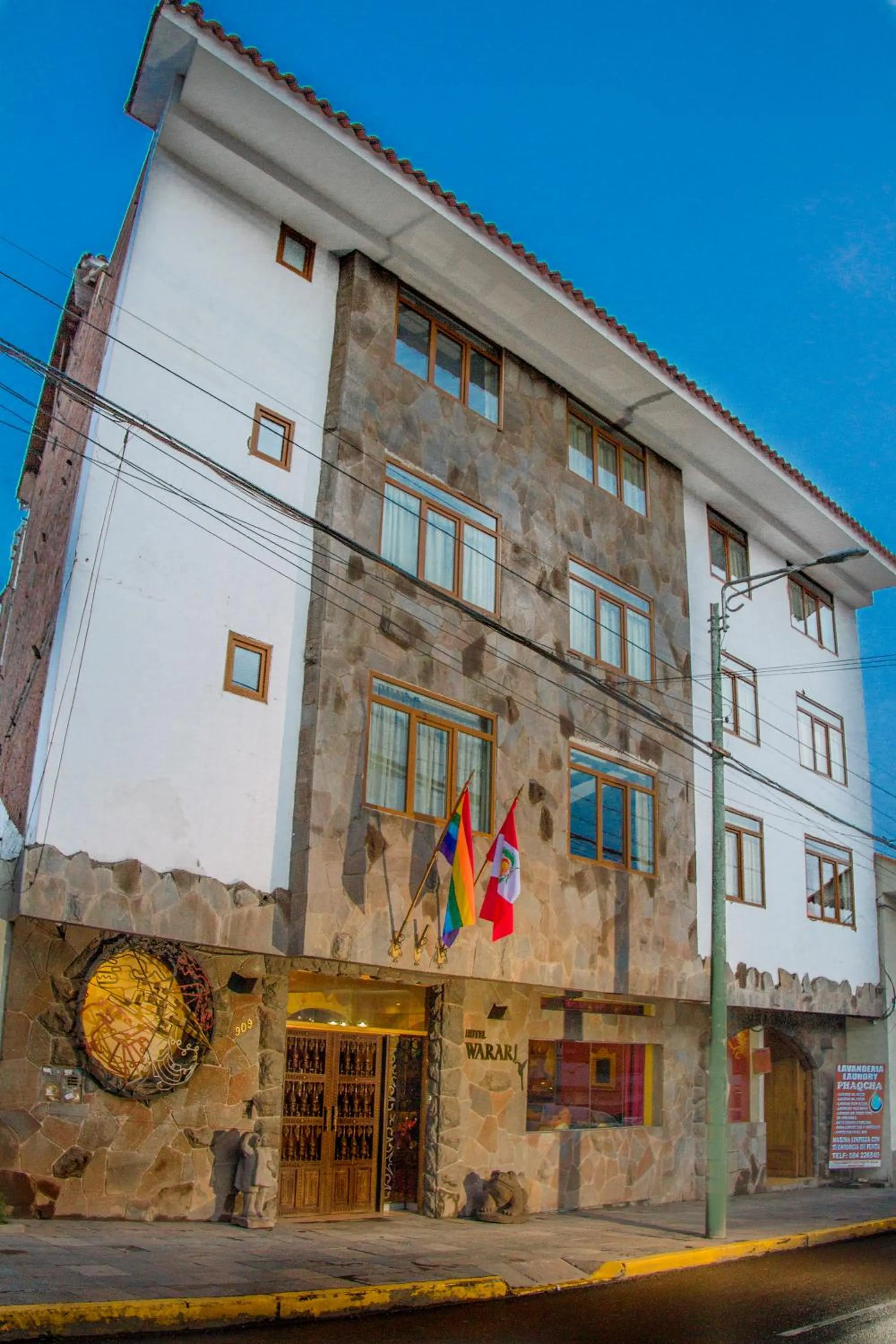 Property building in Hotel Warari