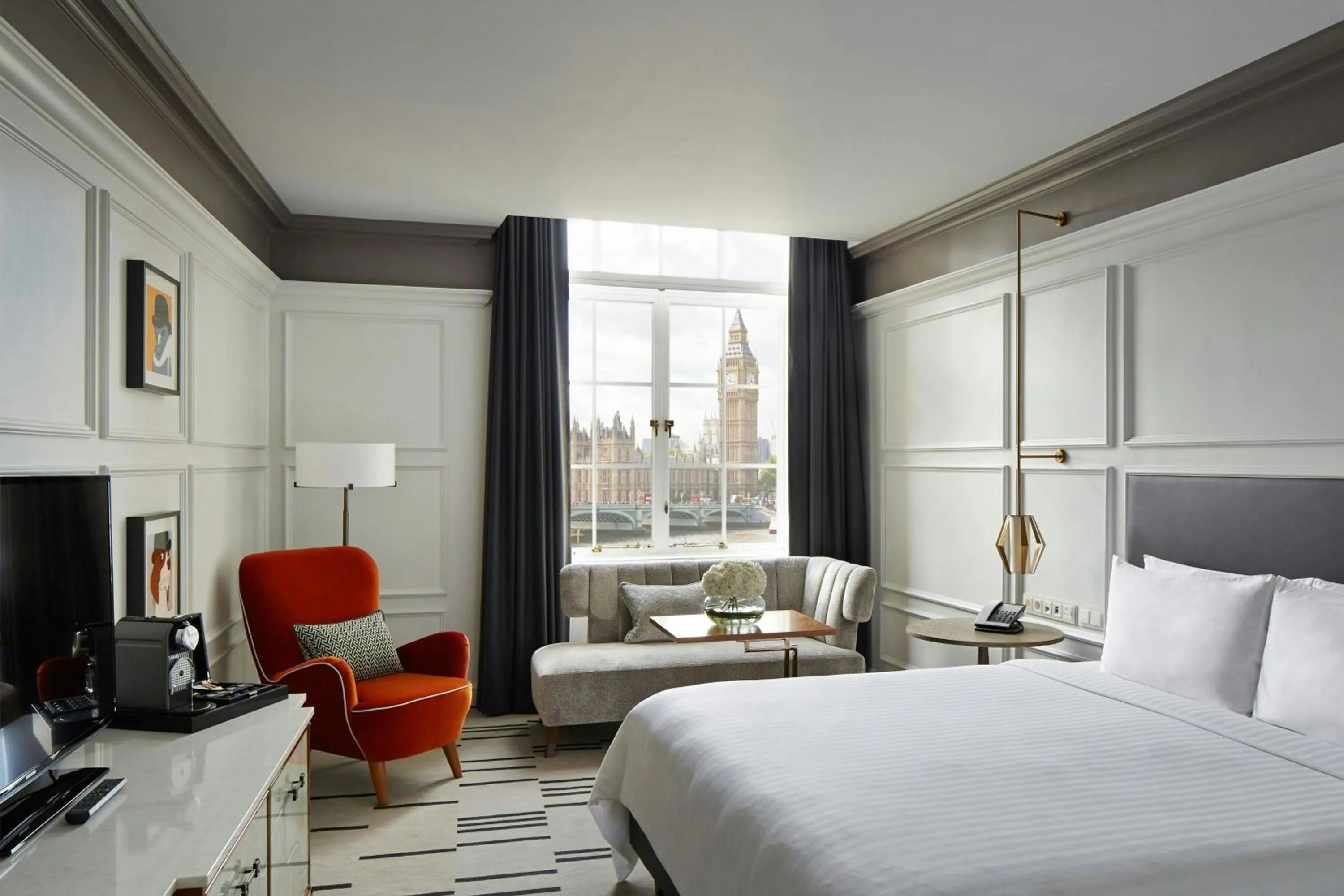 Photo of the whole room, Bed in London Marriott Hotel County Hall