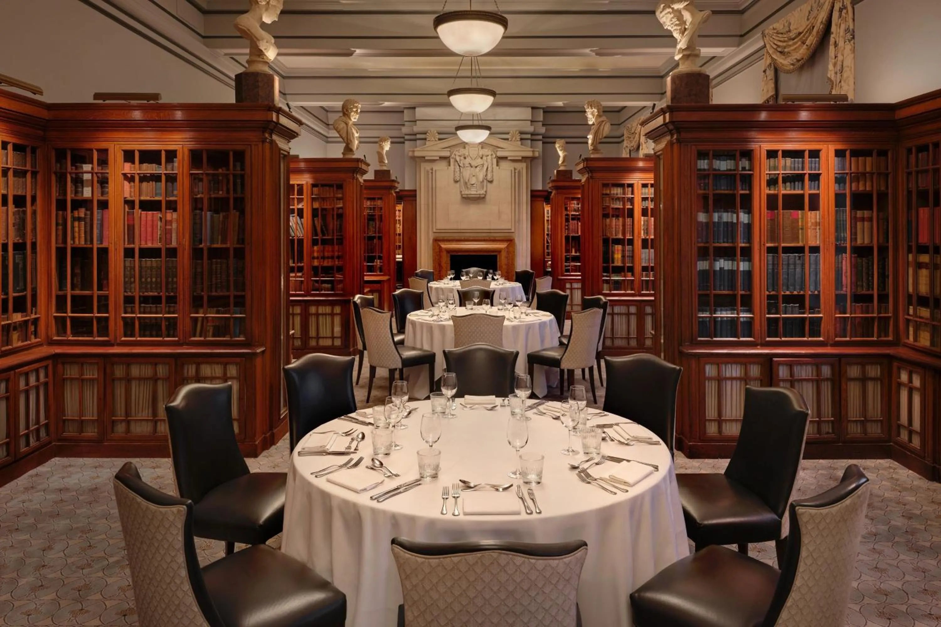 Meeting/conference room in London Marriott Hotel County Hall