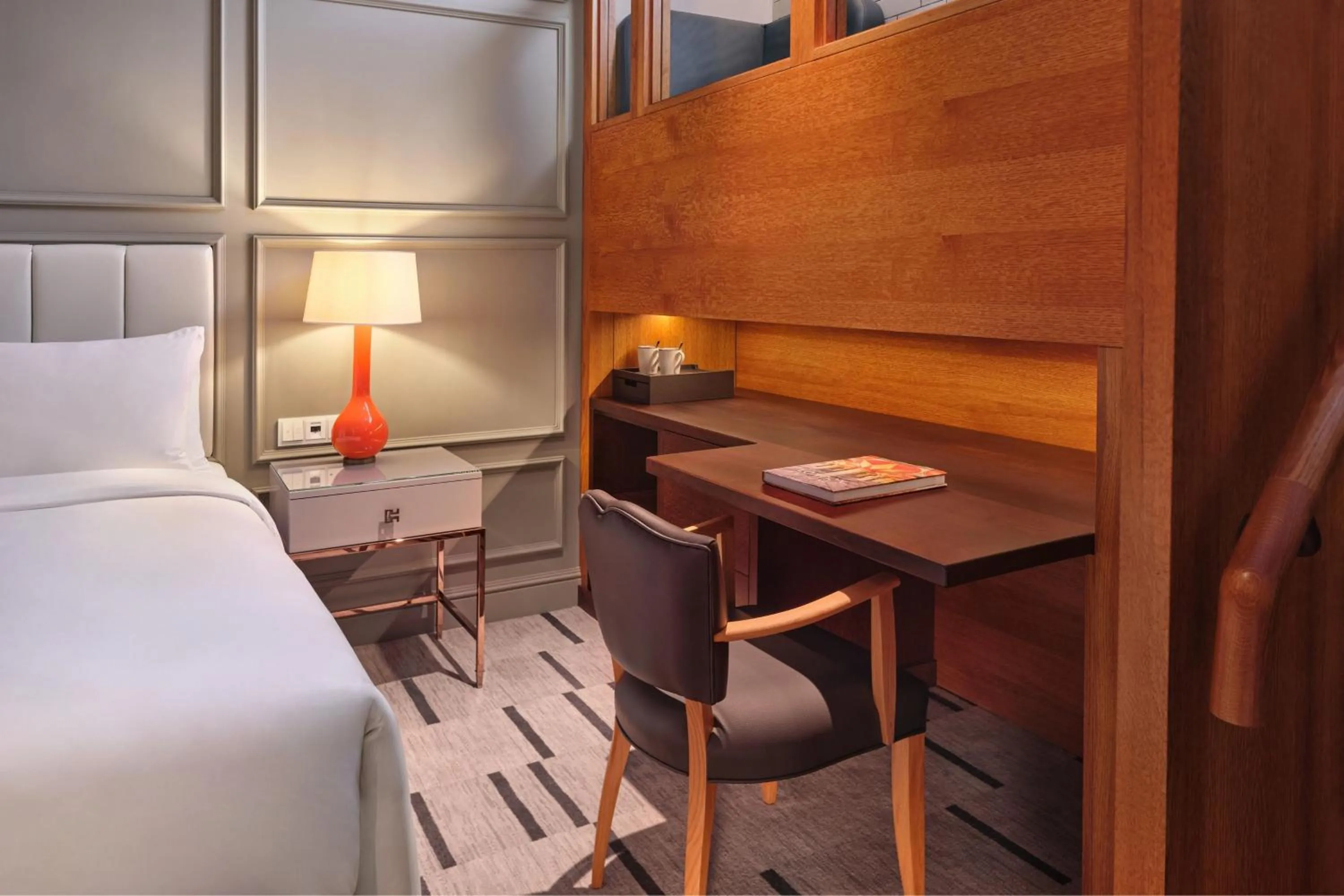 Photo of the whole room, Bed in London Marriott Hotel County Hall