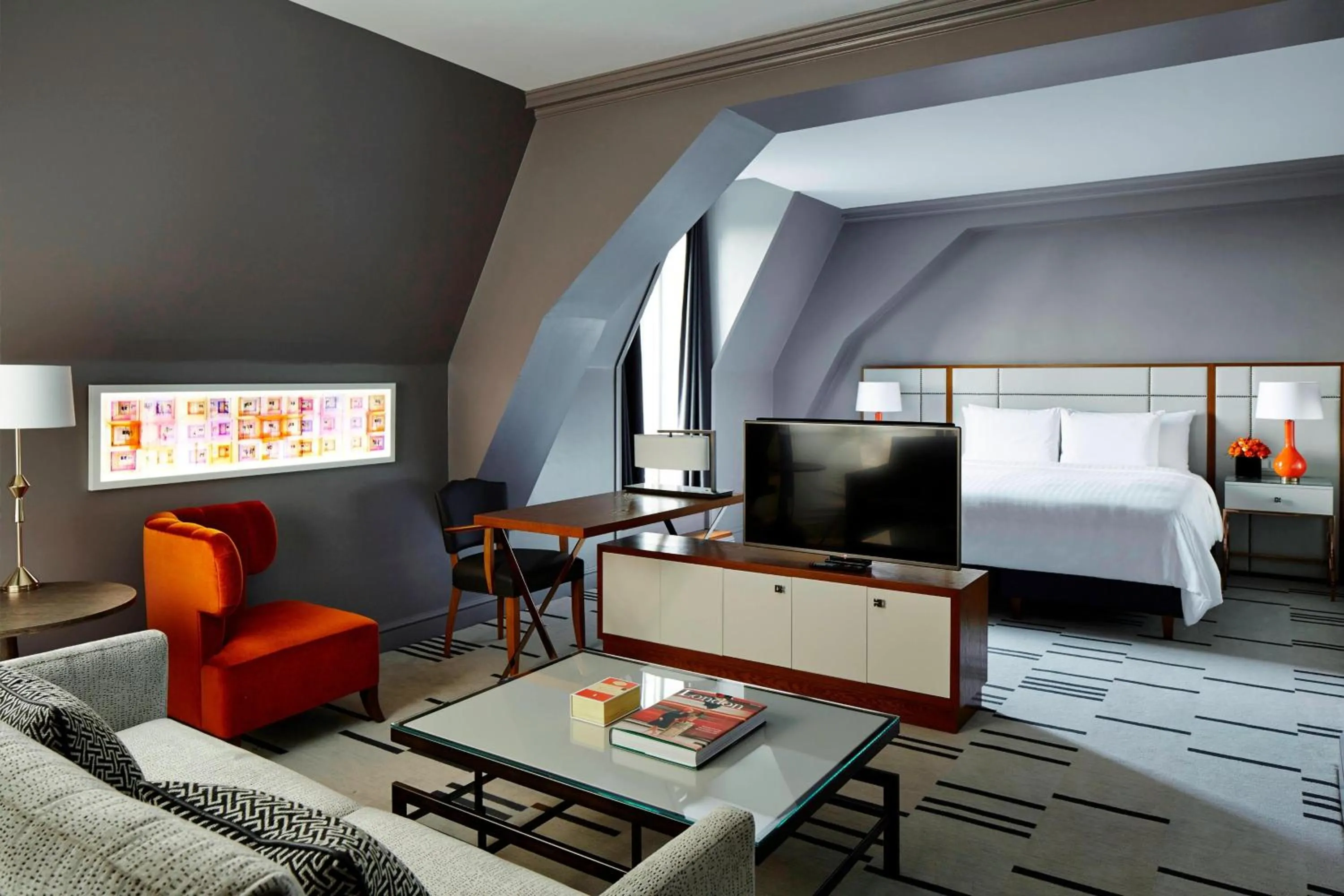 Photo of the whole room, Bed in London Marriott Hotel County Hall