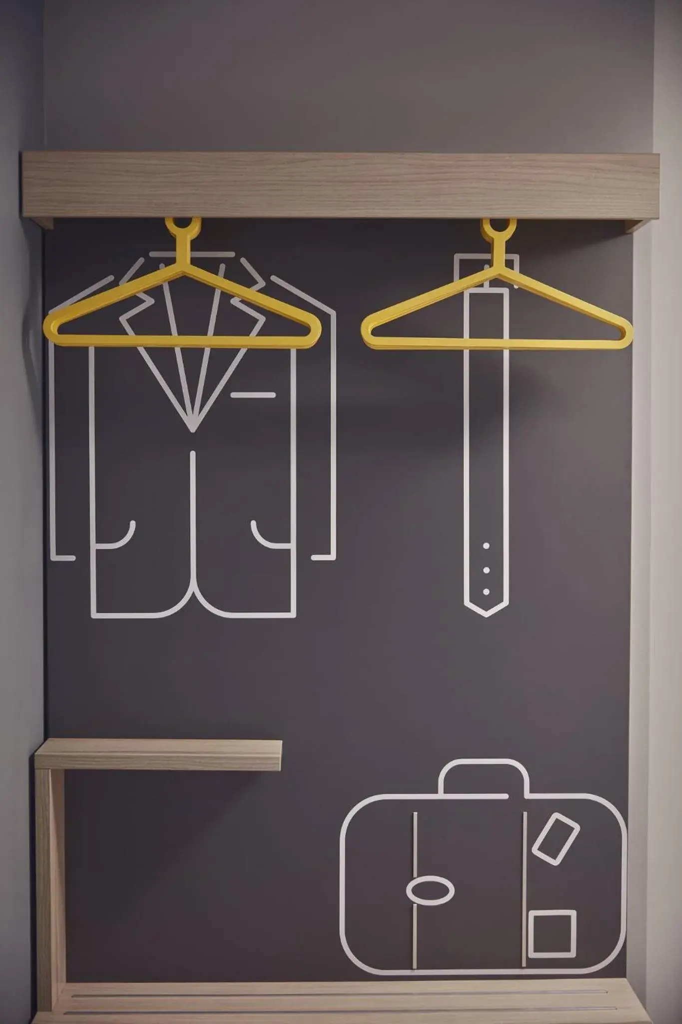 Photo of the whole room in One Acapulco Diamante Photo of the whole room in One Acapulco Diamante