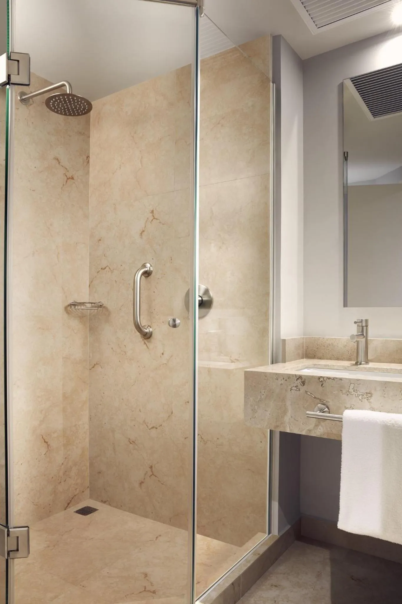 Bathroom in One Acapulco Diamante