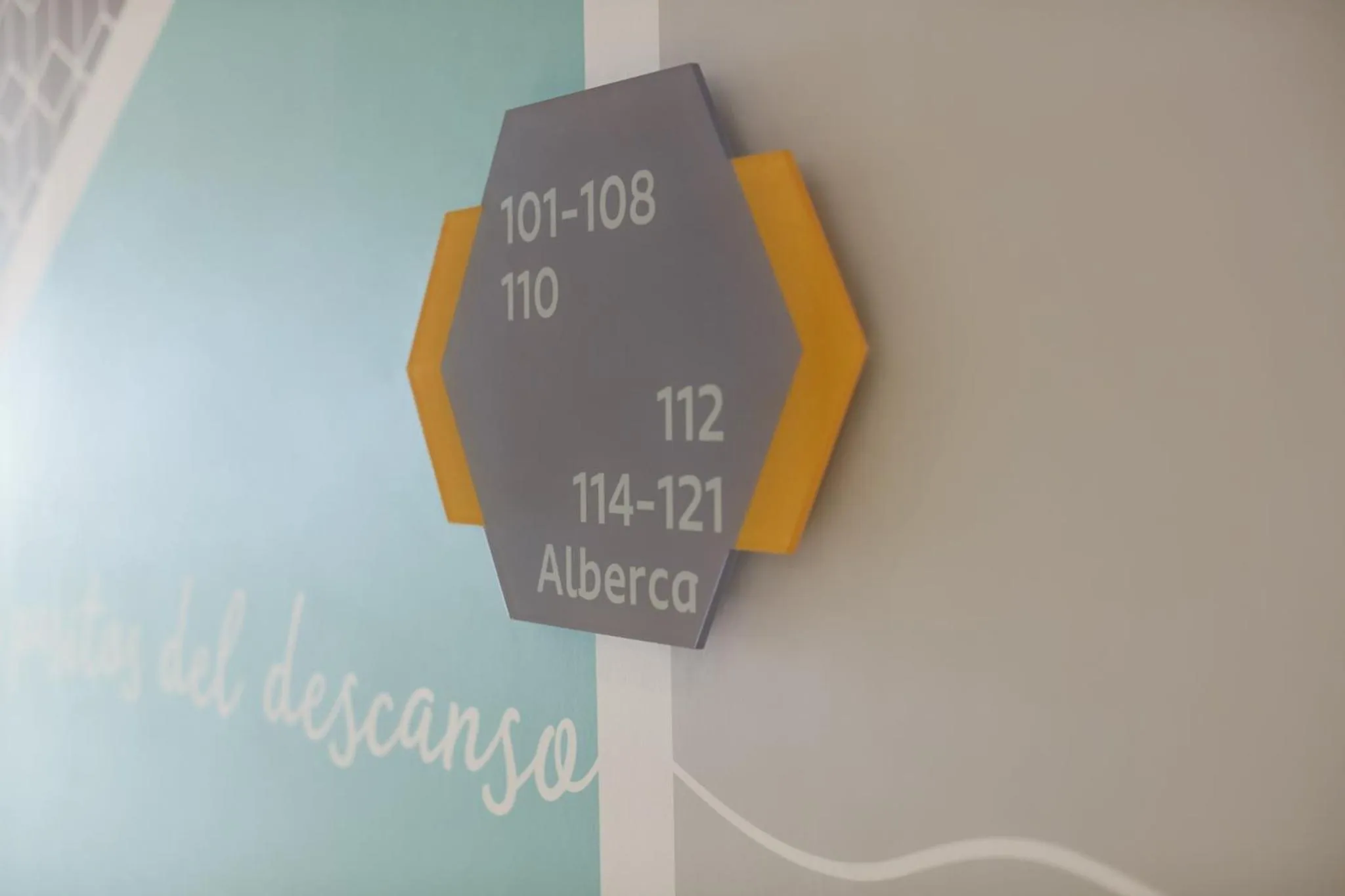 Decorative detail in One Acapulco Diamante