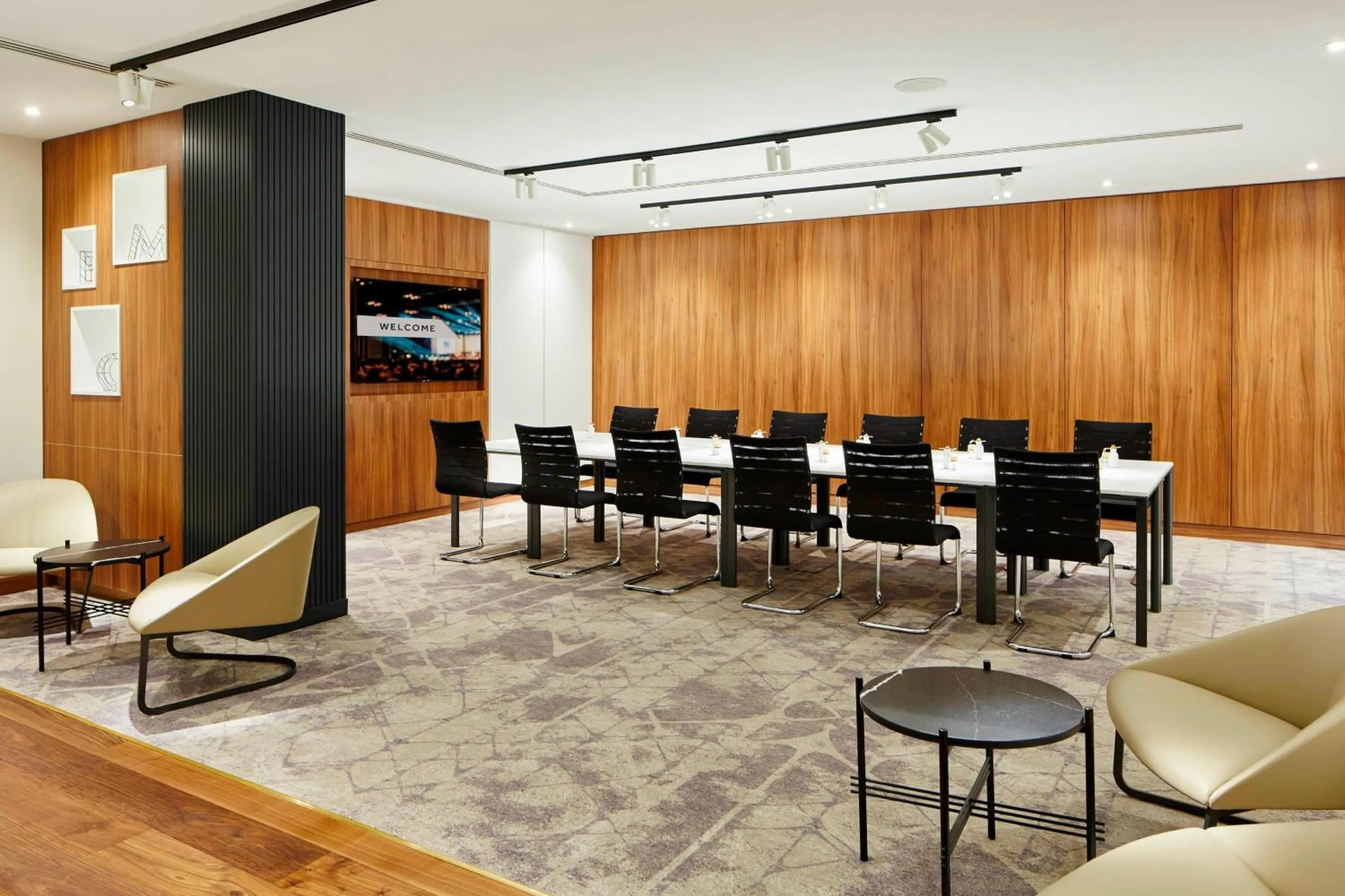 Meeting/conference room in London Heathrow Marriott Hotel