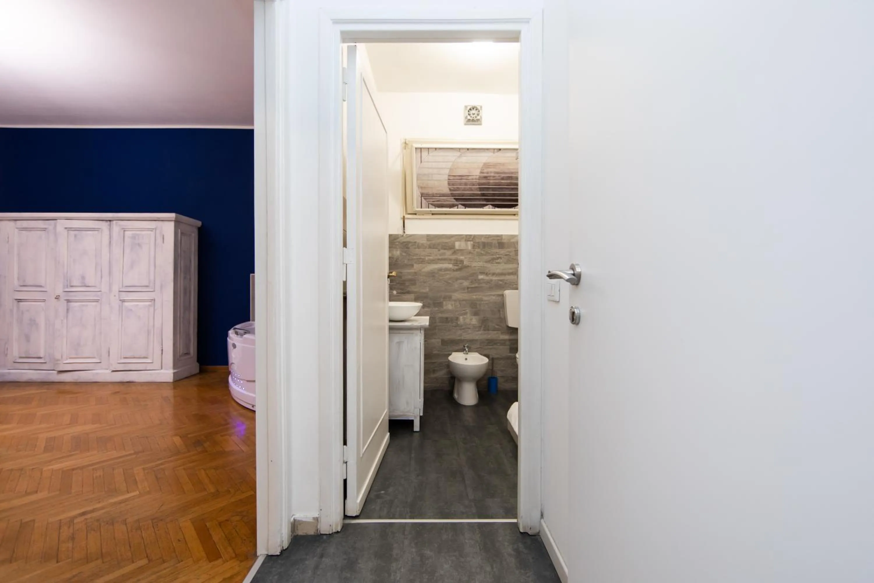 Bathroom in L'Imperiale RomaTrastevere