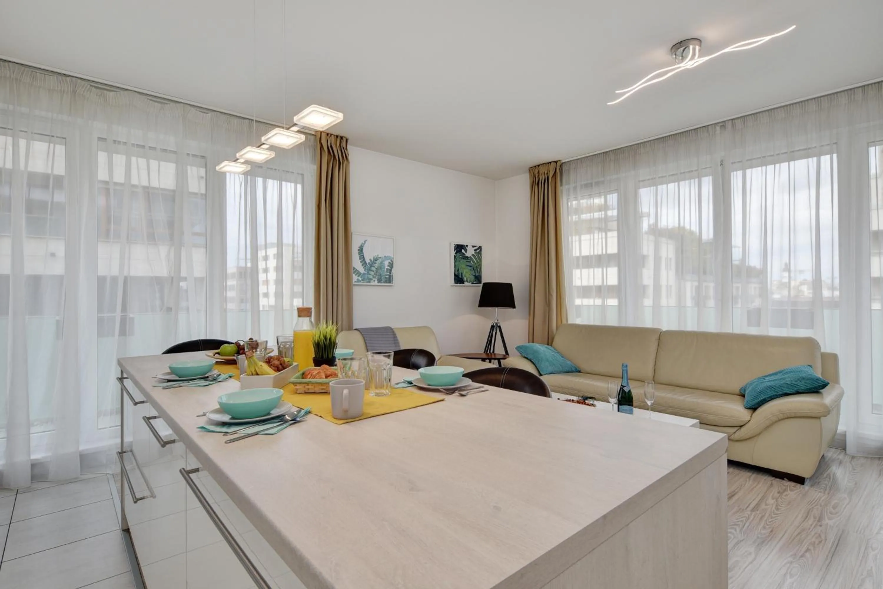 Dining area in Vision Apartments Budapest