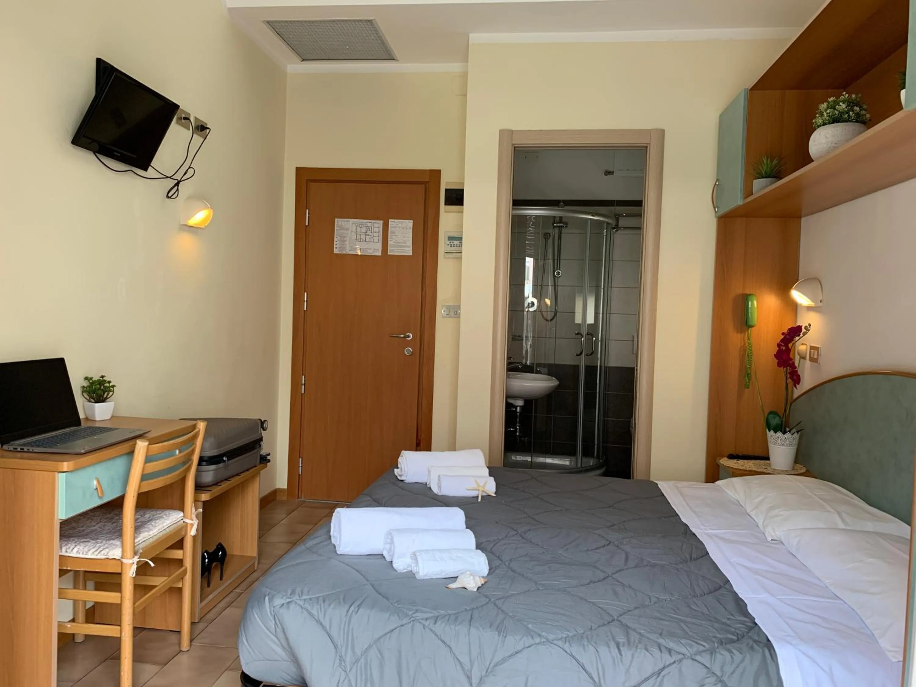 Photo of the whole room in Hotel Palma Benessere