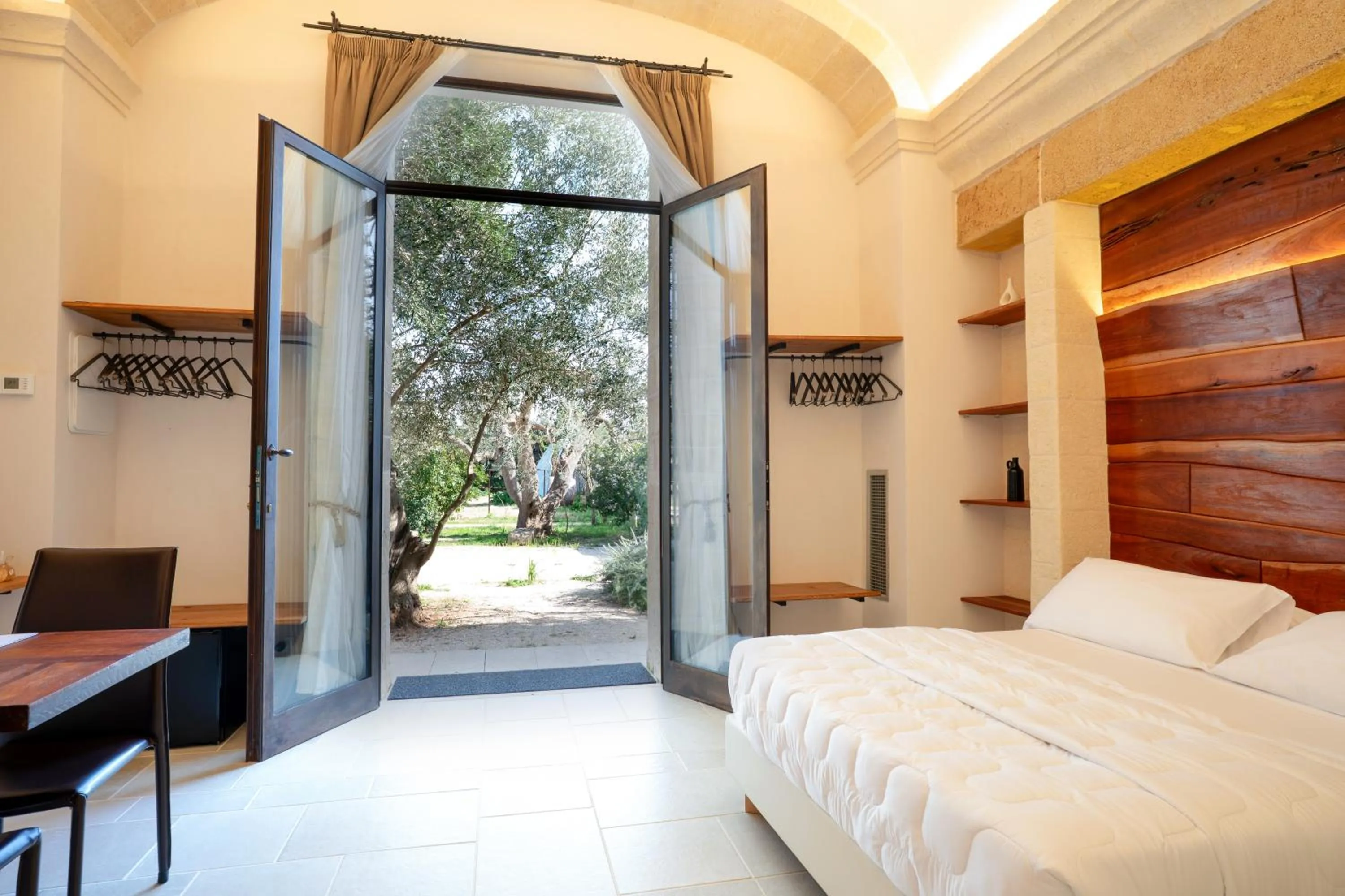 View (from property/room), Bed in Masseria Le Lamie