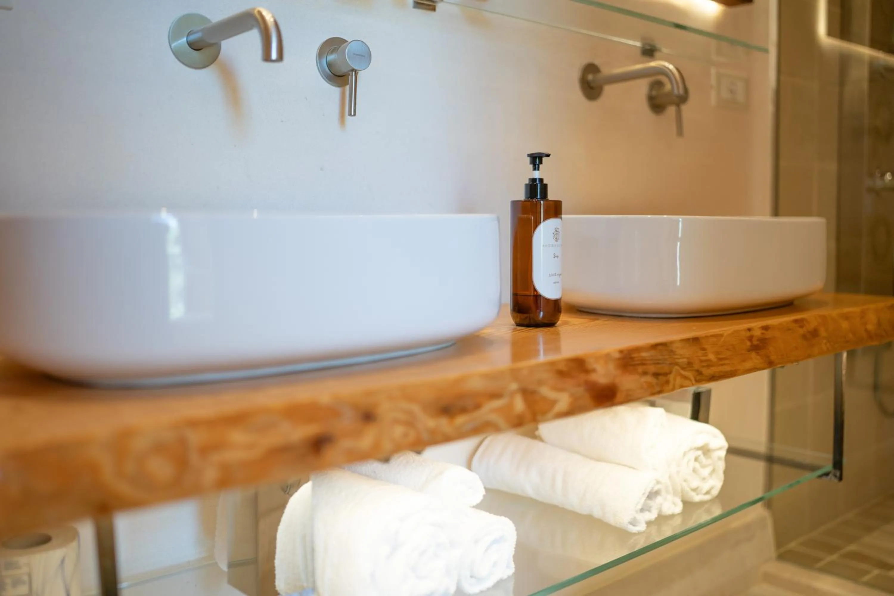 Bathroom in Masseria Le Lamie