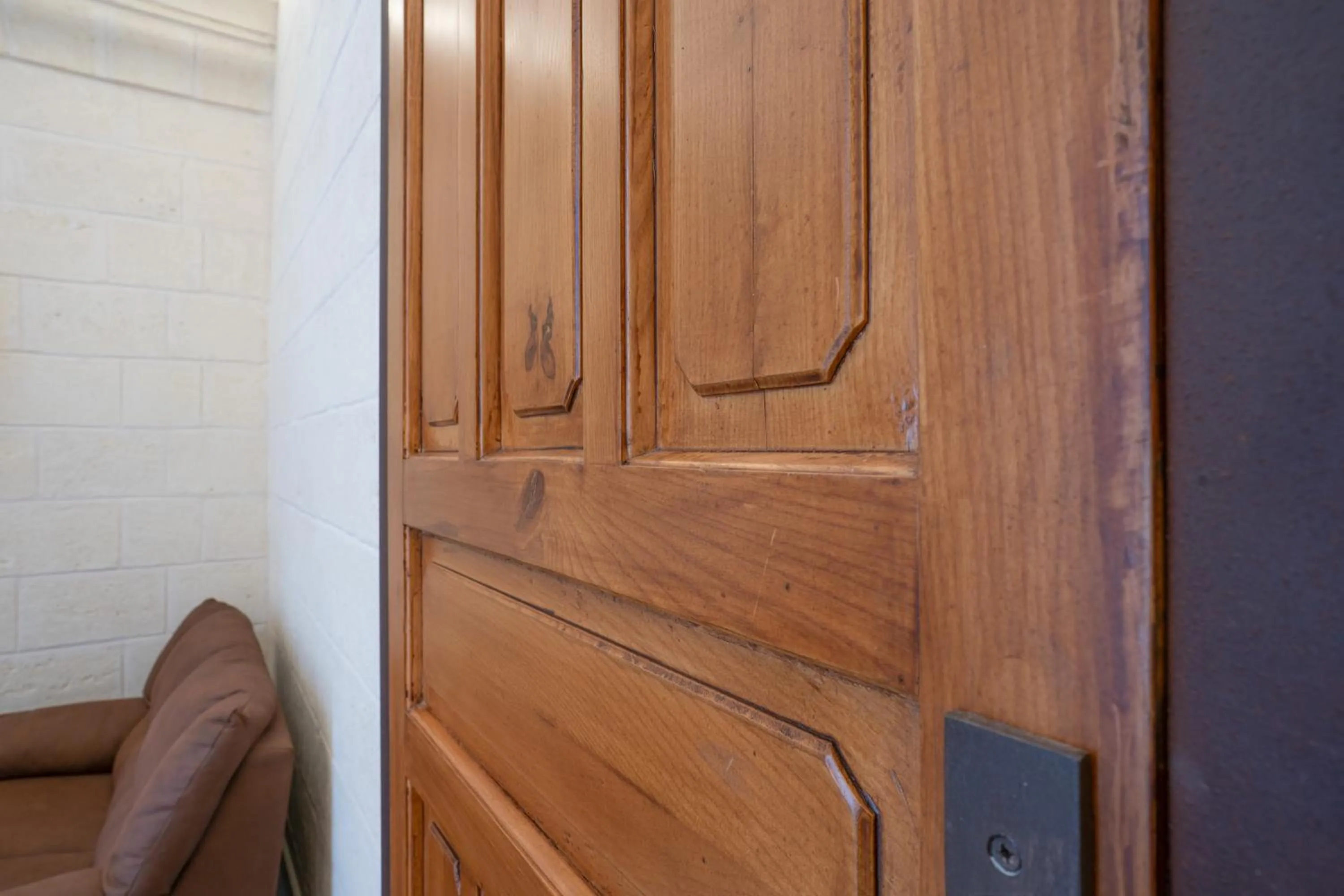 Decorative detail in Masseria Le Lamie