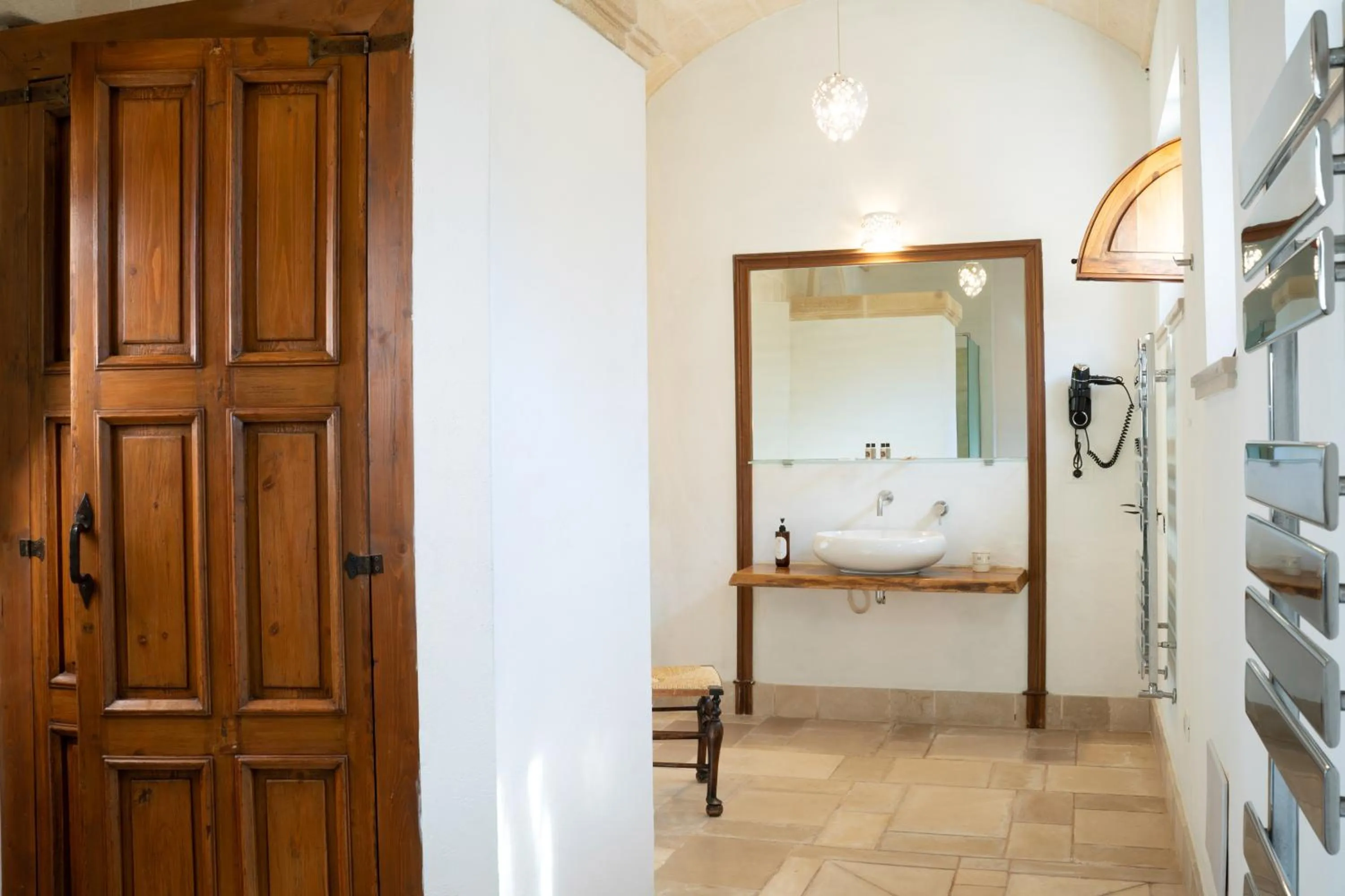 Bathroom in Masseria Le Lamie