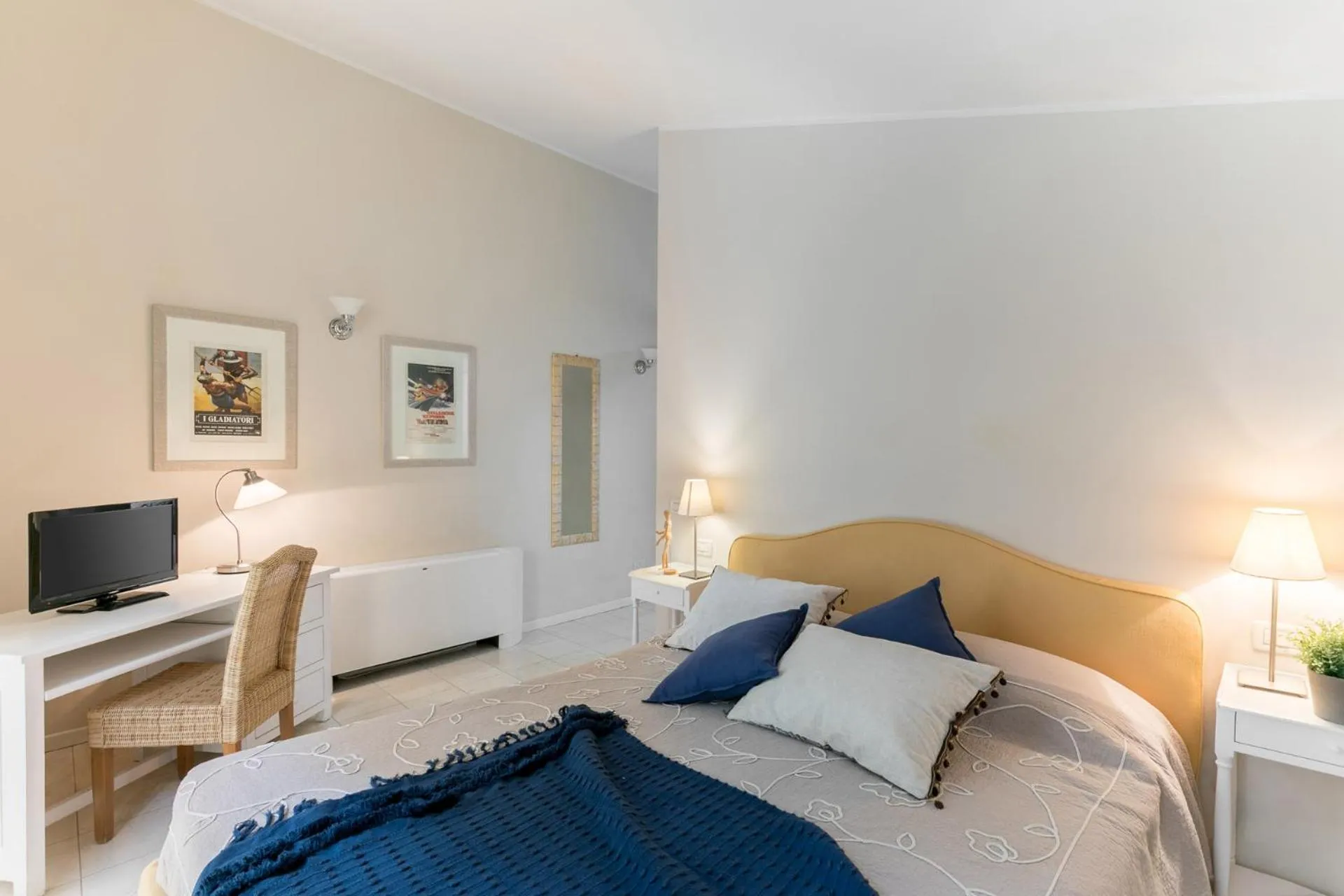 Bedroom, Bed in Adriano Residence