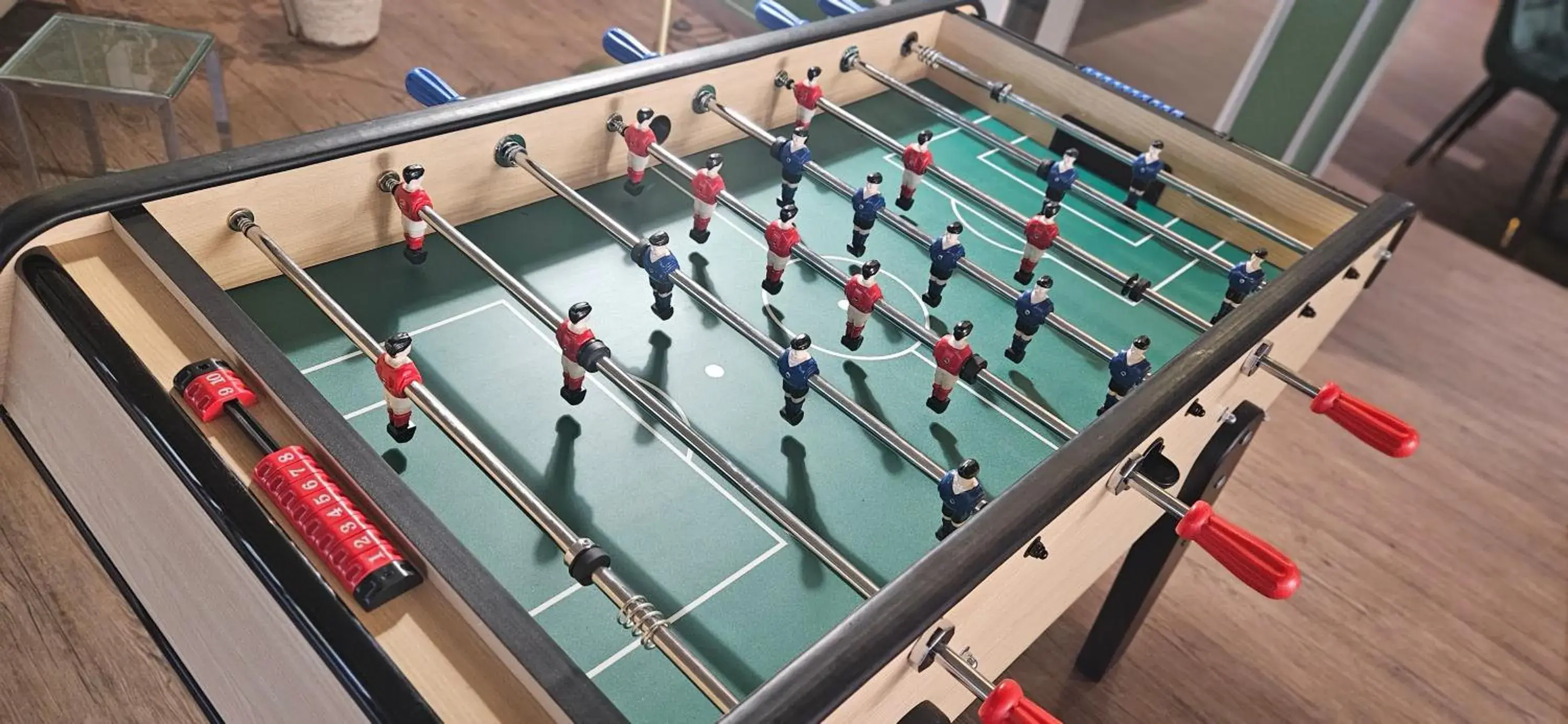 Billiard in Logis Hôtel Restaurant L'Abri Billiard in Logis Hôtel Restaurant L'Abri