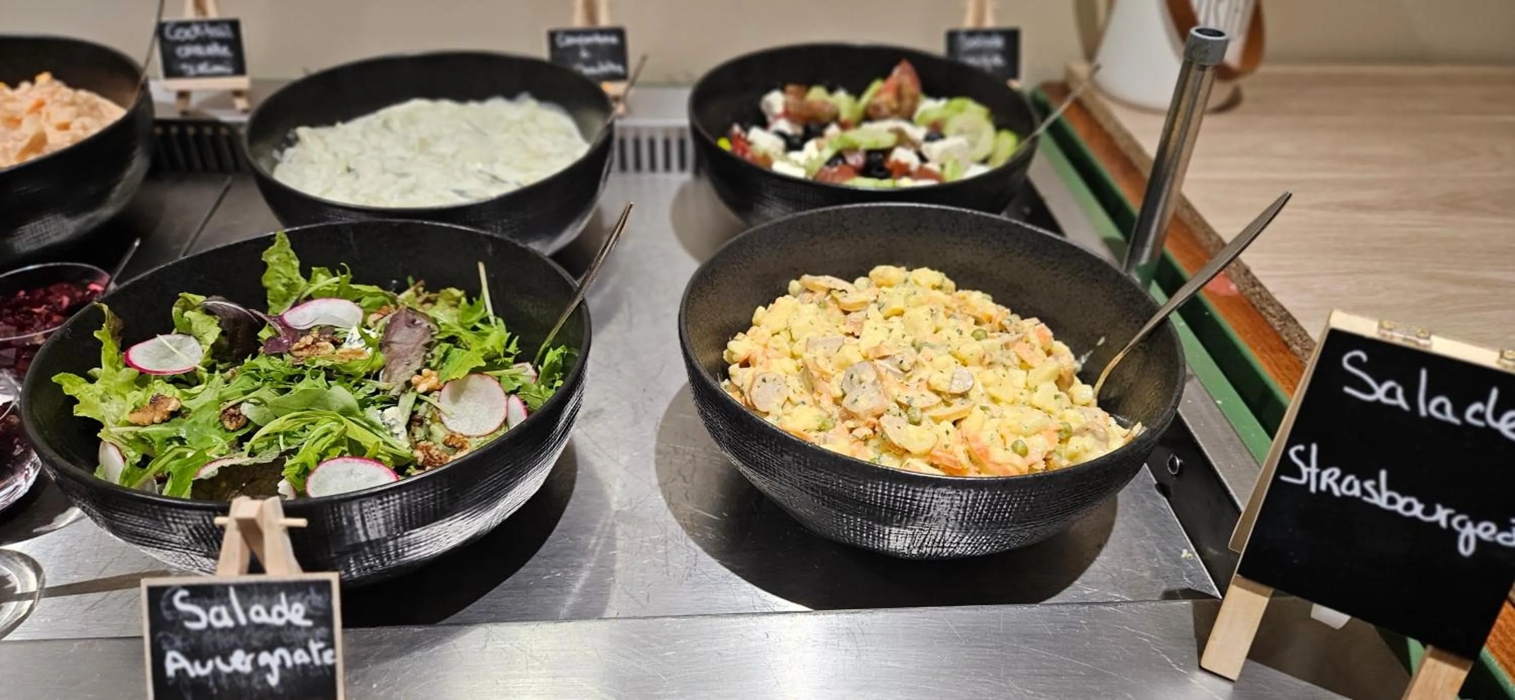 Restaurant/places to eat in Logis Hôtel Restaurant L'Abri