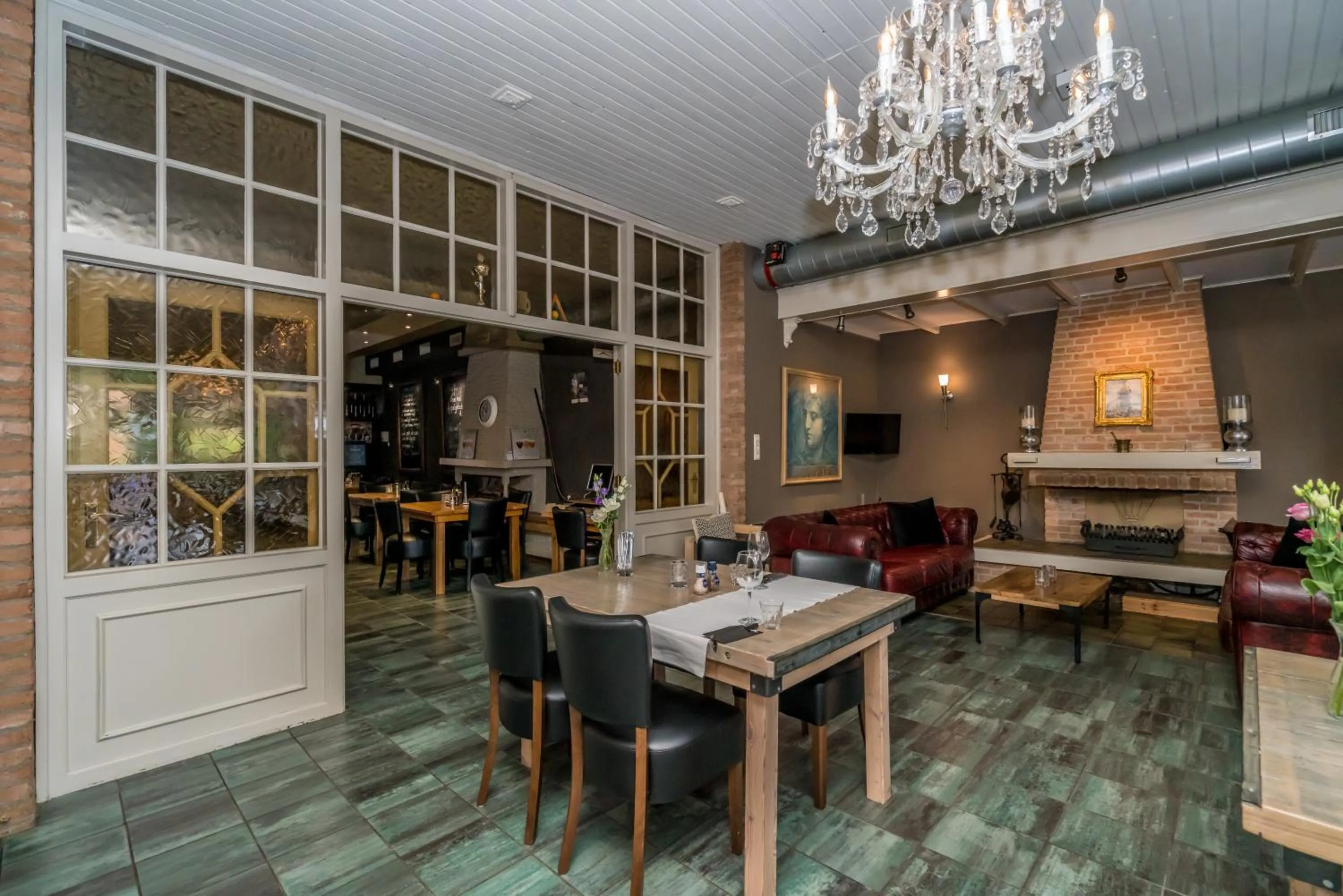 Restaurant/places to eat in Hotel-Restaurant van der Weijde