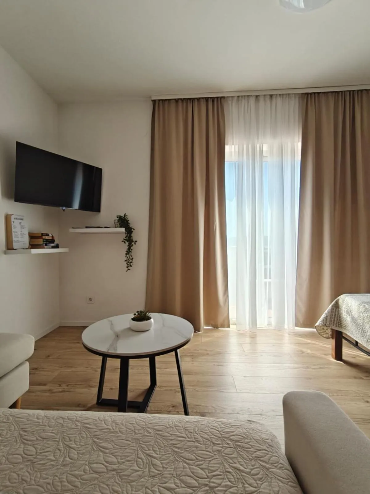 TV and multimedia in Apartments Miljas