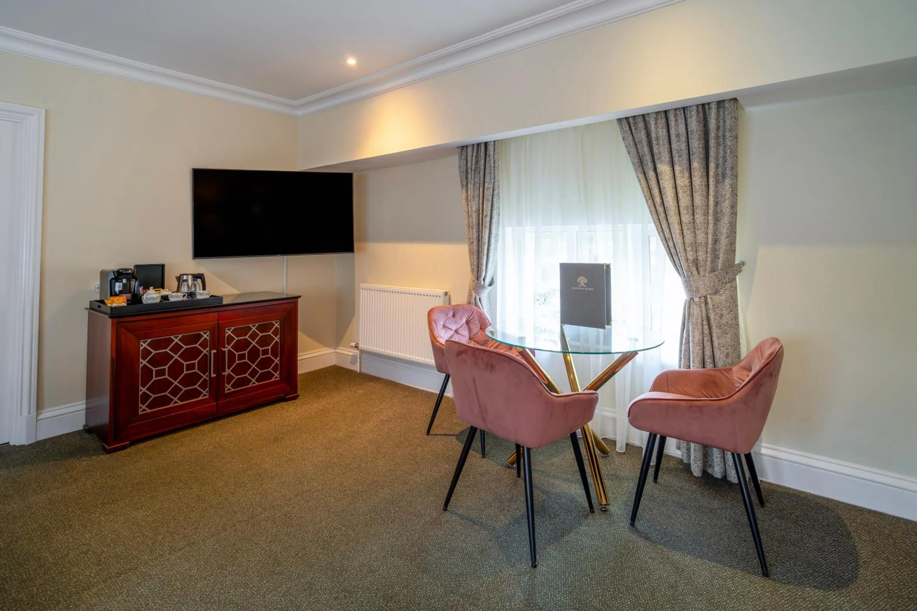 Living room in Sprowston Manor Hotel, Spa & Golf