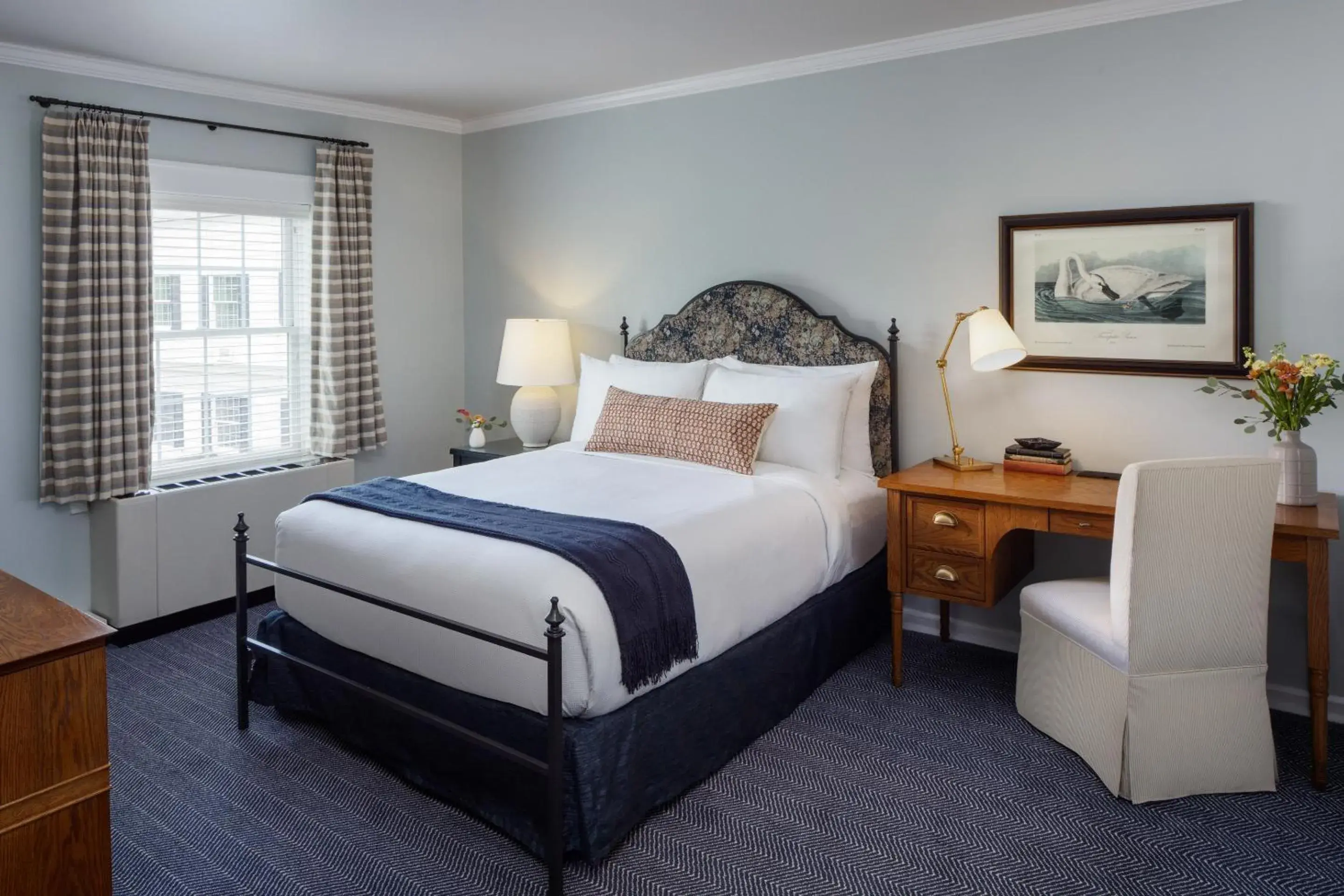 One Queen Room in Colgate Inn One Queen Room in Colgate Inn