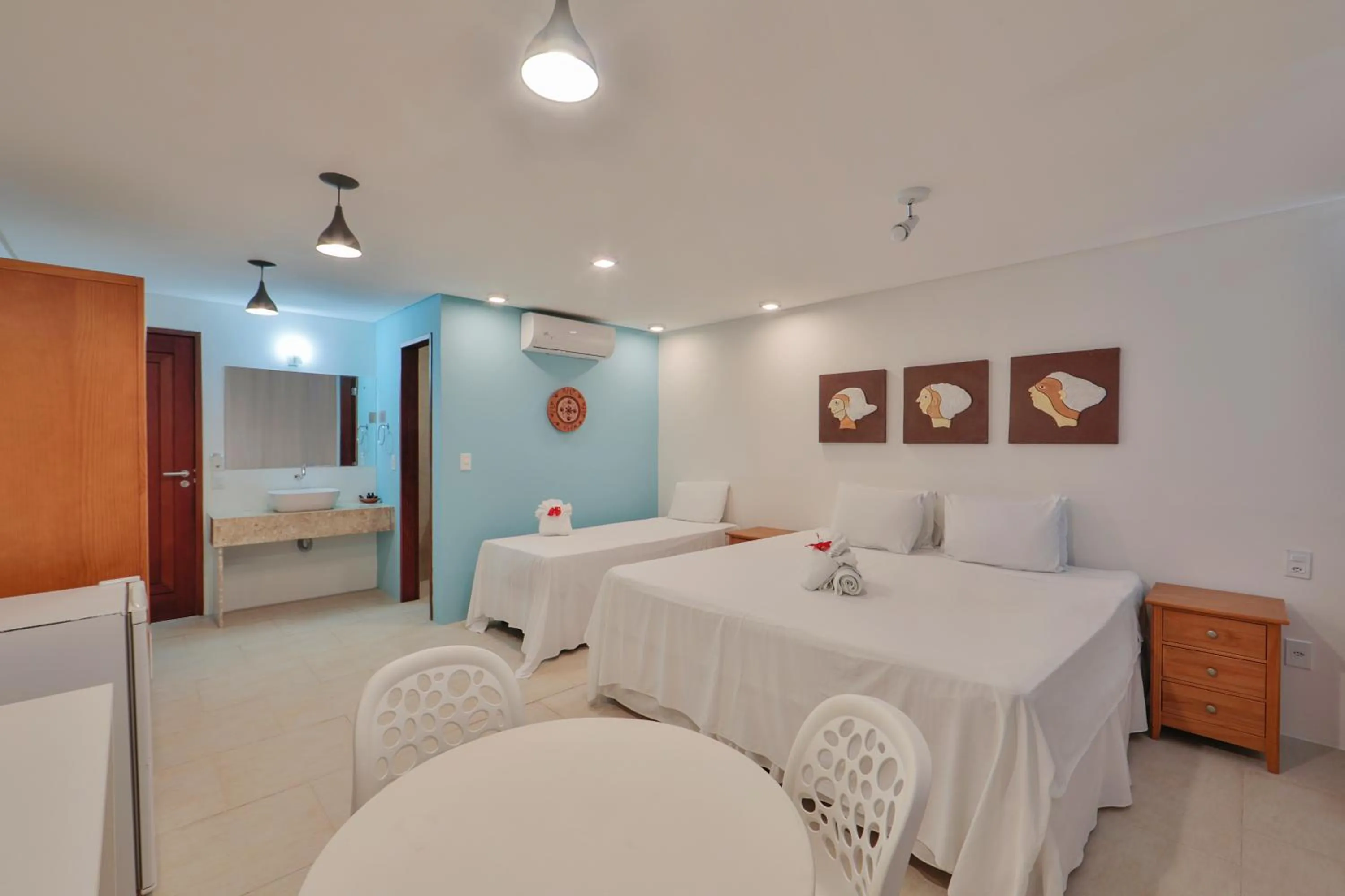 Photo of the whole room, Bed in Pousada Humaitá