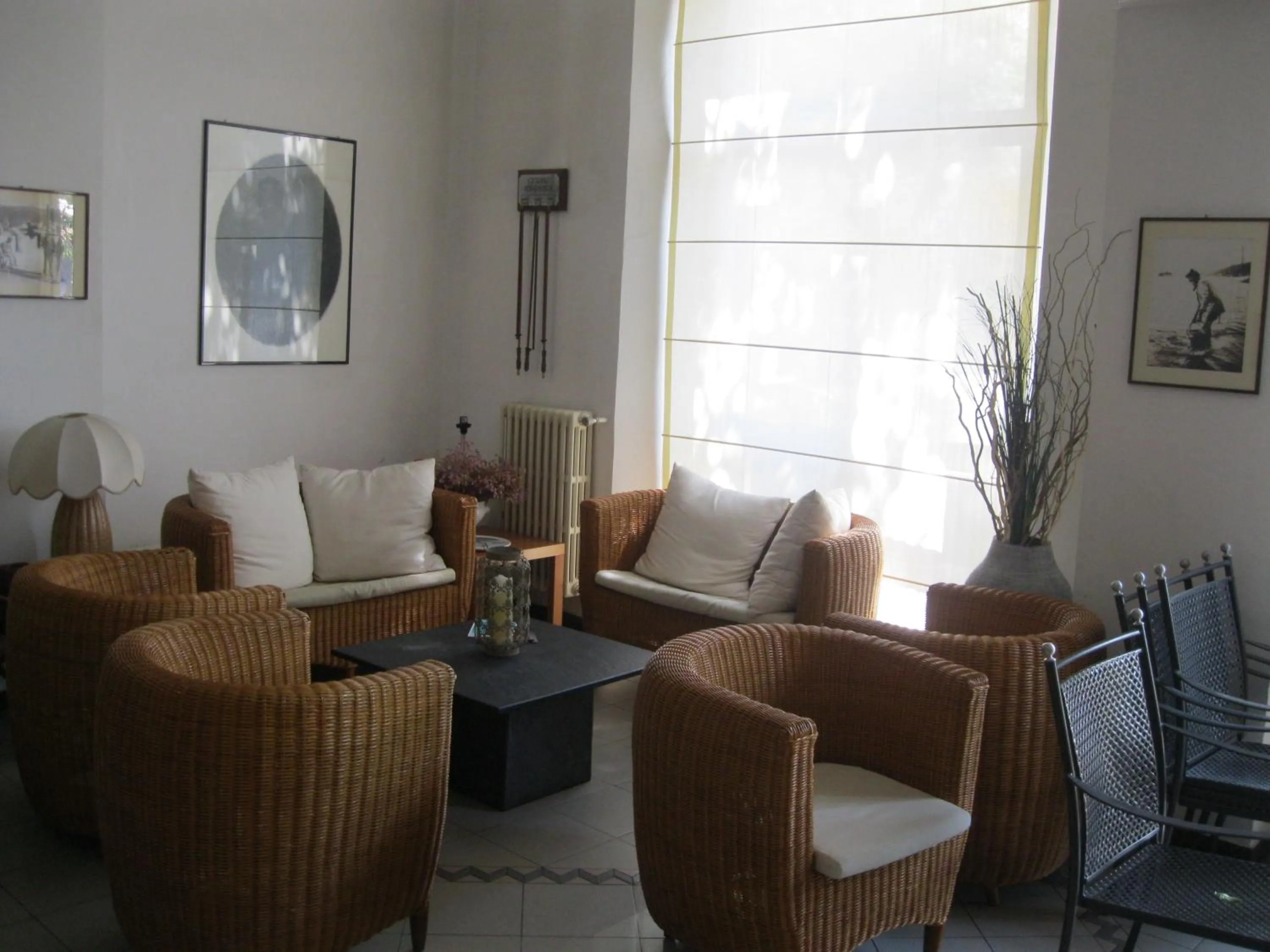 Communal lounge/ TV room in Hotel Miramare