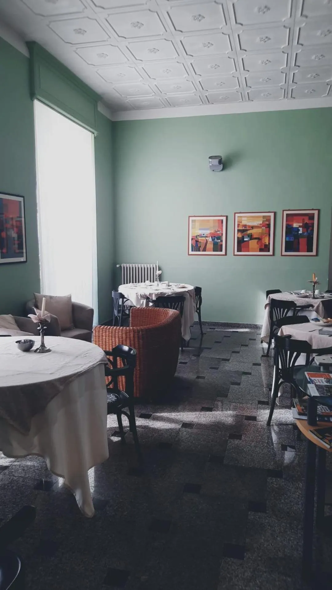 Restaurant/places to eat in Hotel Miramare