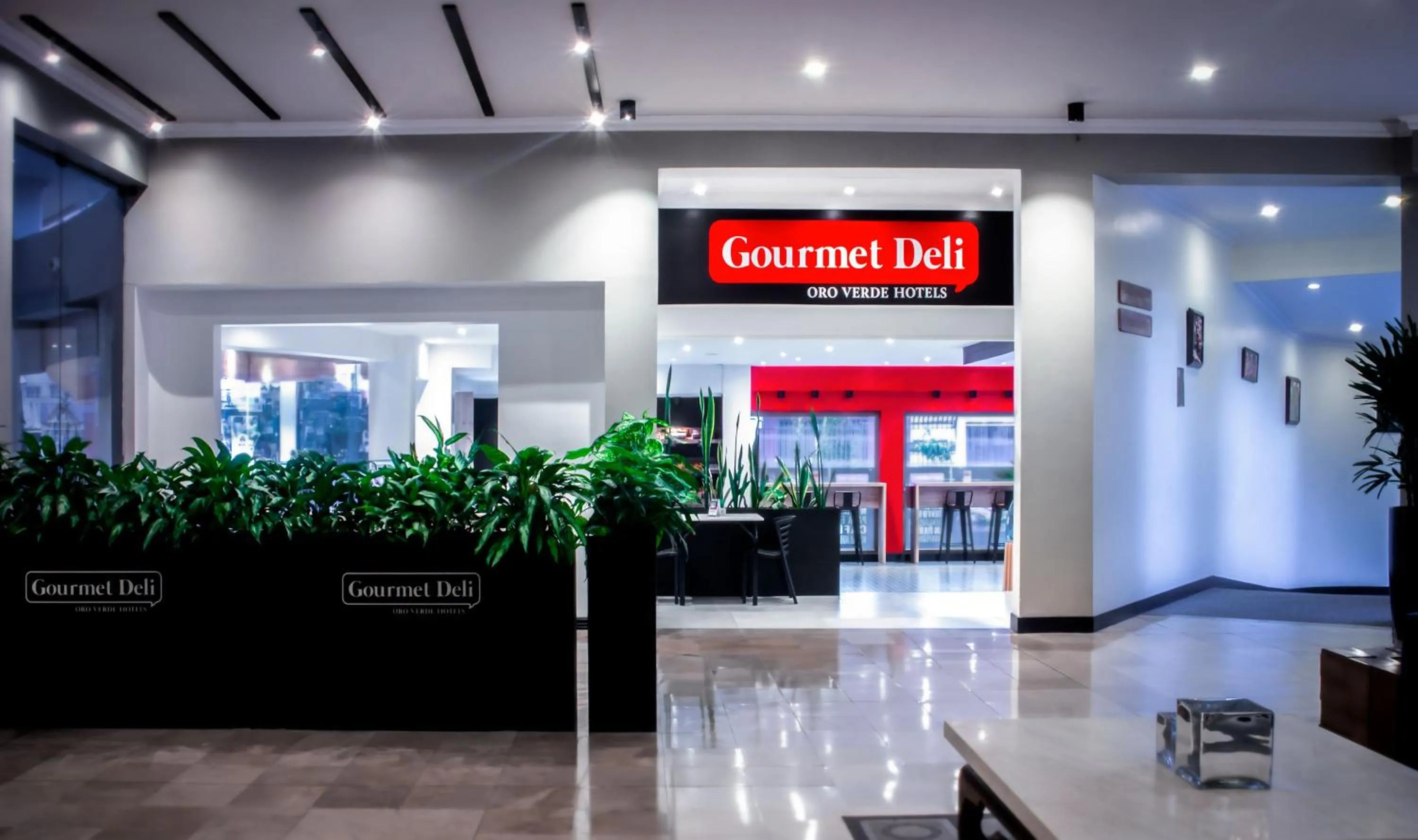 Restaurant/places to eat in Oro Verde Cuenca