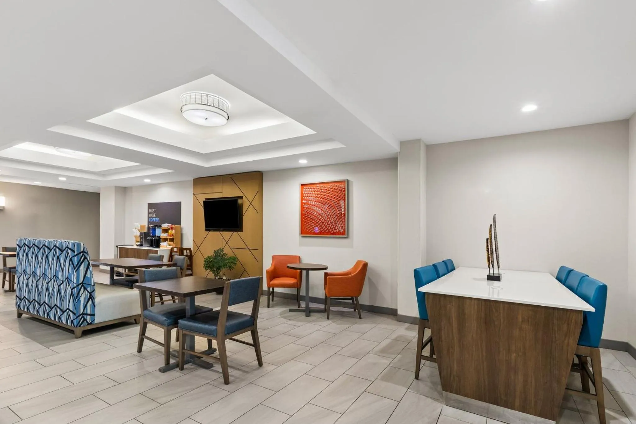 Breakfast in Holiday Inn Express & Suites Fairmont by IHG