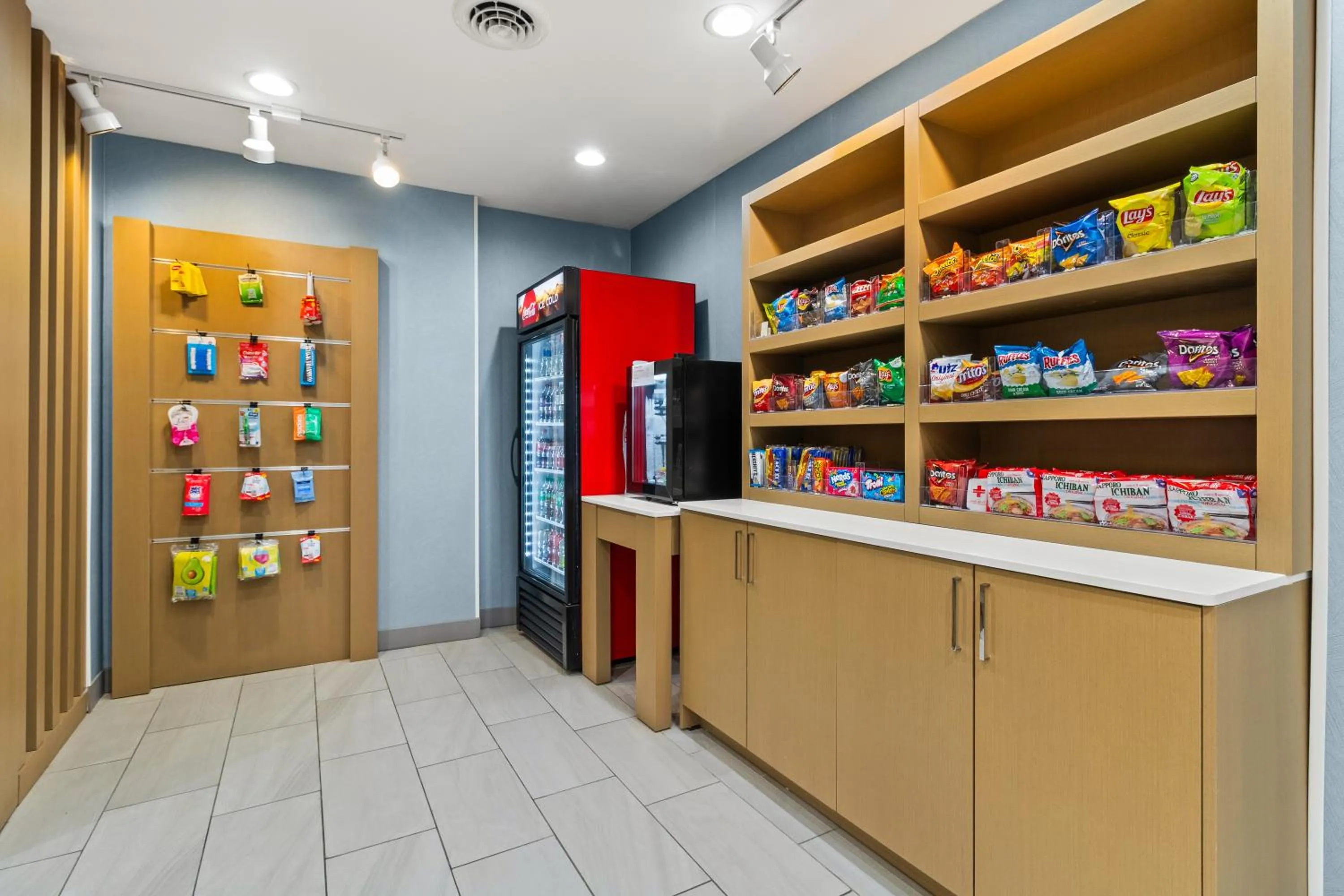 Lobby or reception in Holiday Inn Express & Suites Fairmont by IHG