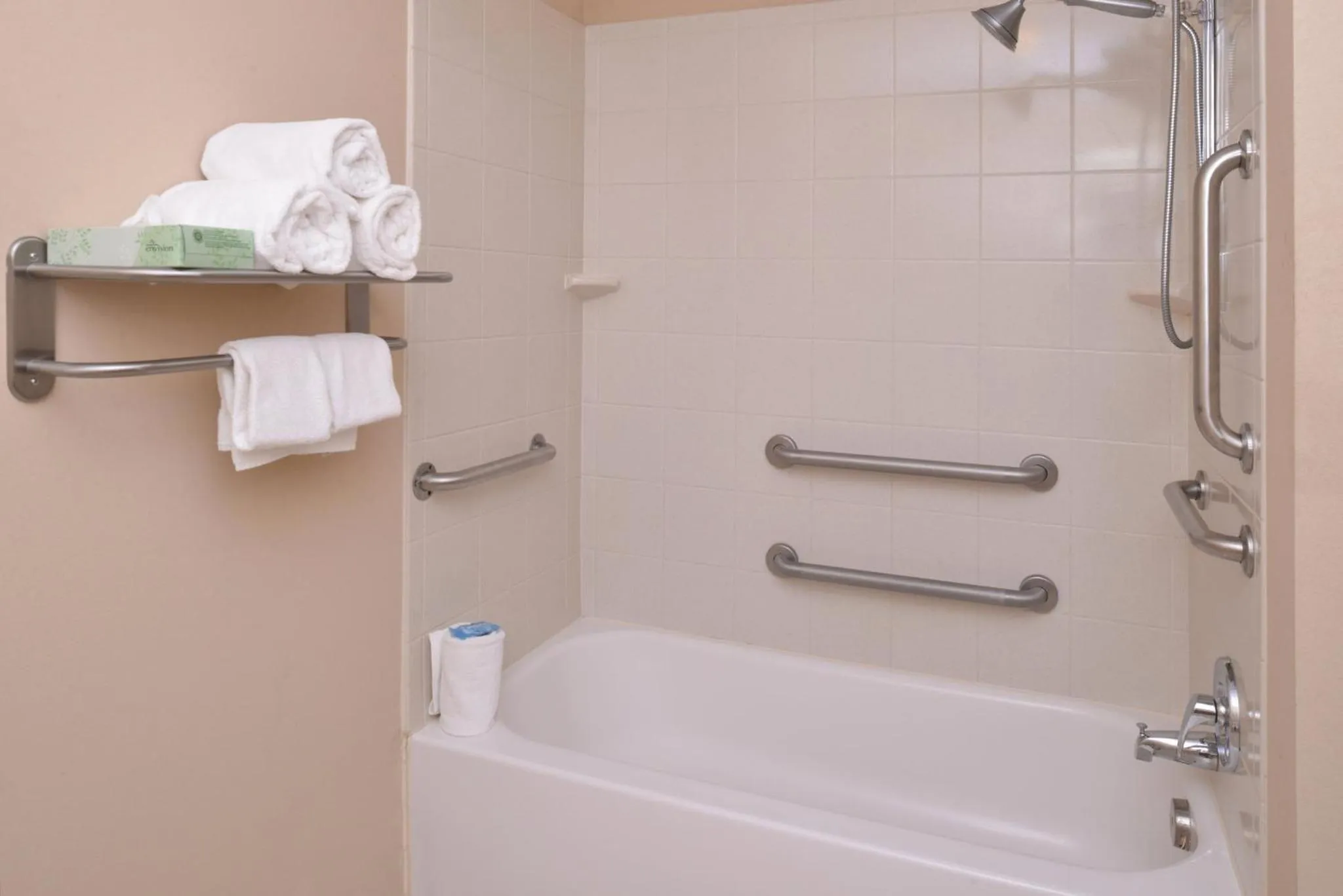 Bathroom in Holiday Inn Express & Suites Fairmont by IHG