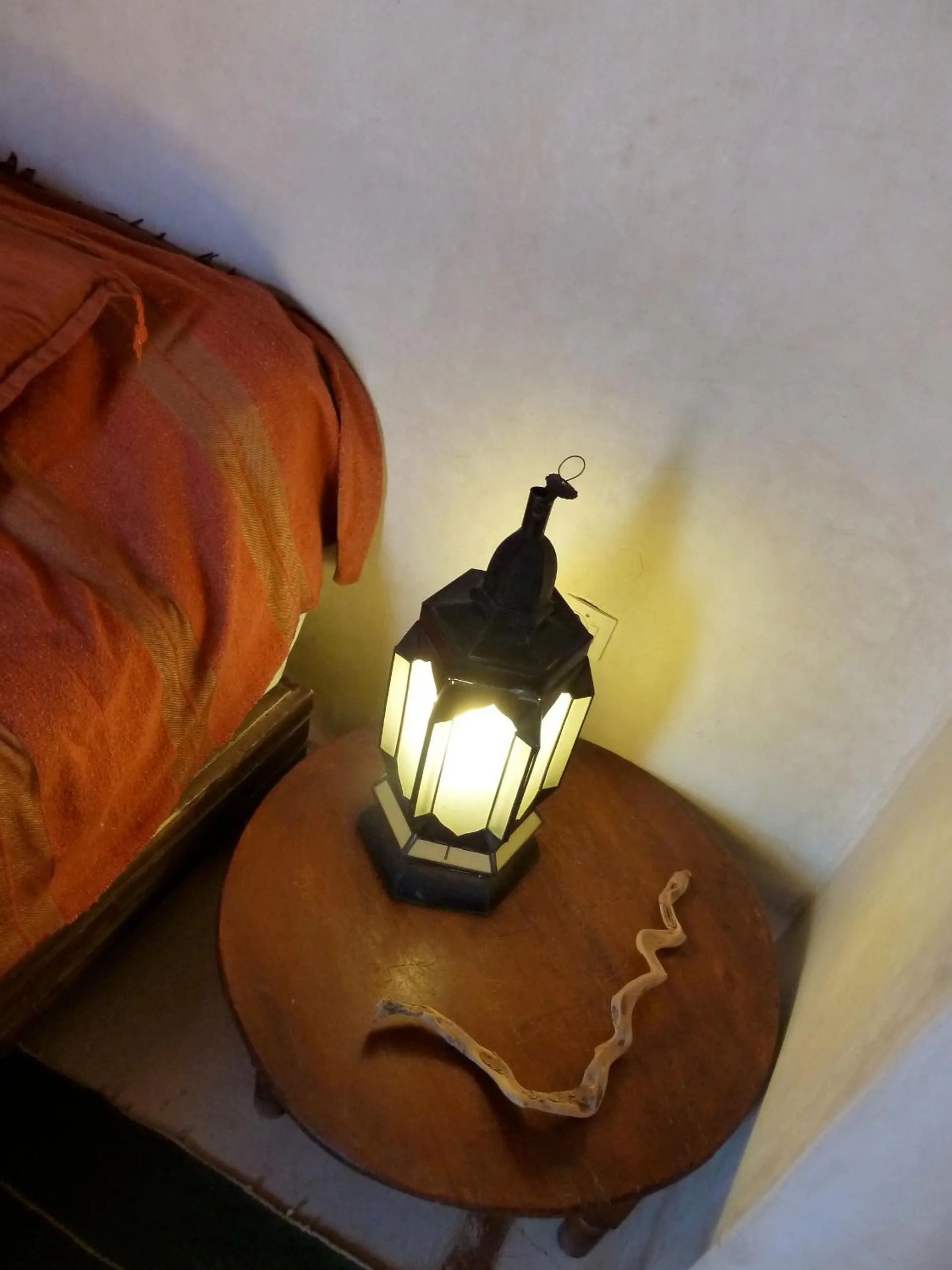 Decorative detail, Bed in Riad Cascades d'Ouzoud