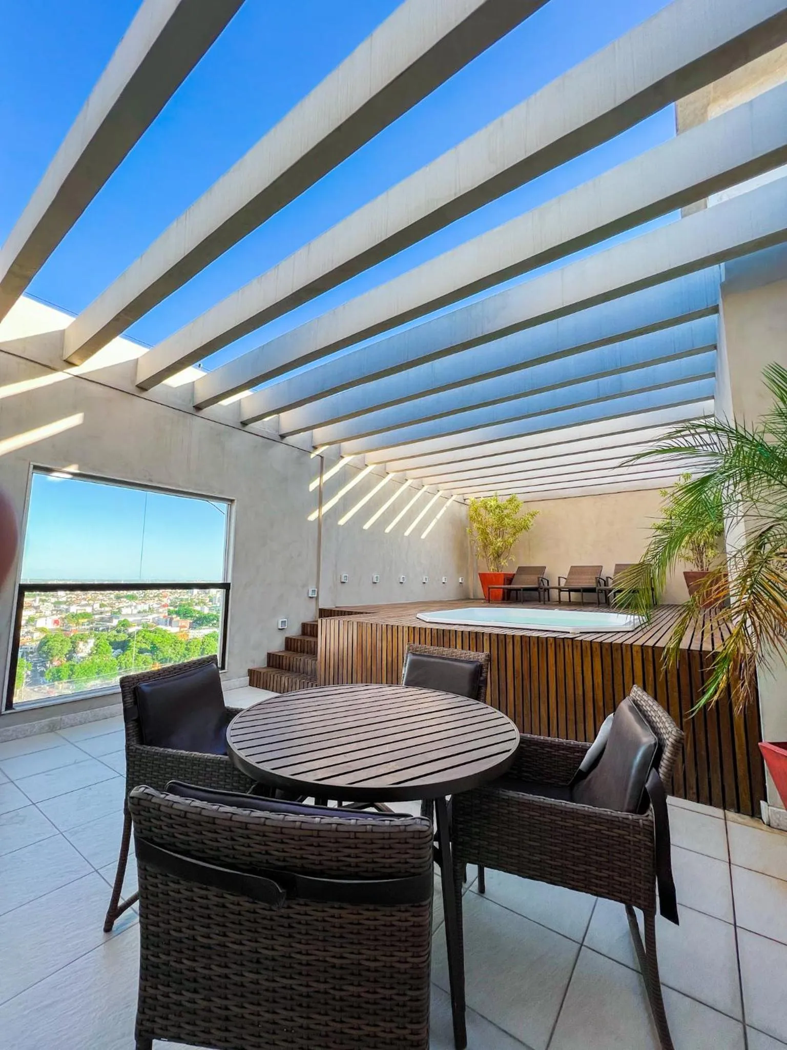 Hot Tub in Promenade Soho Campos dos Goytacazes