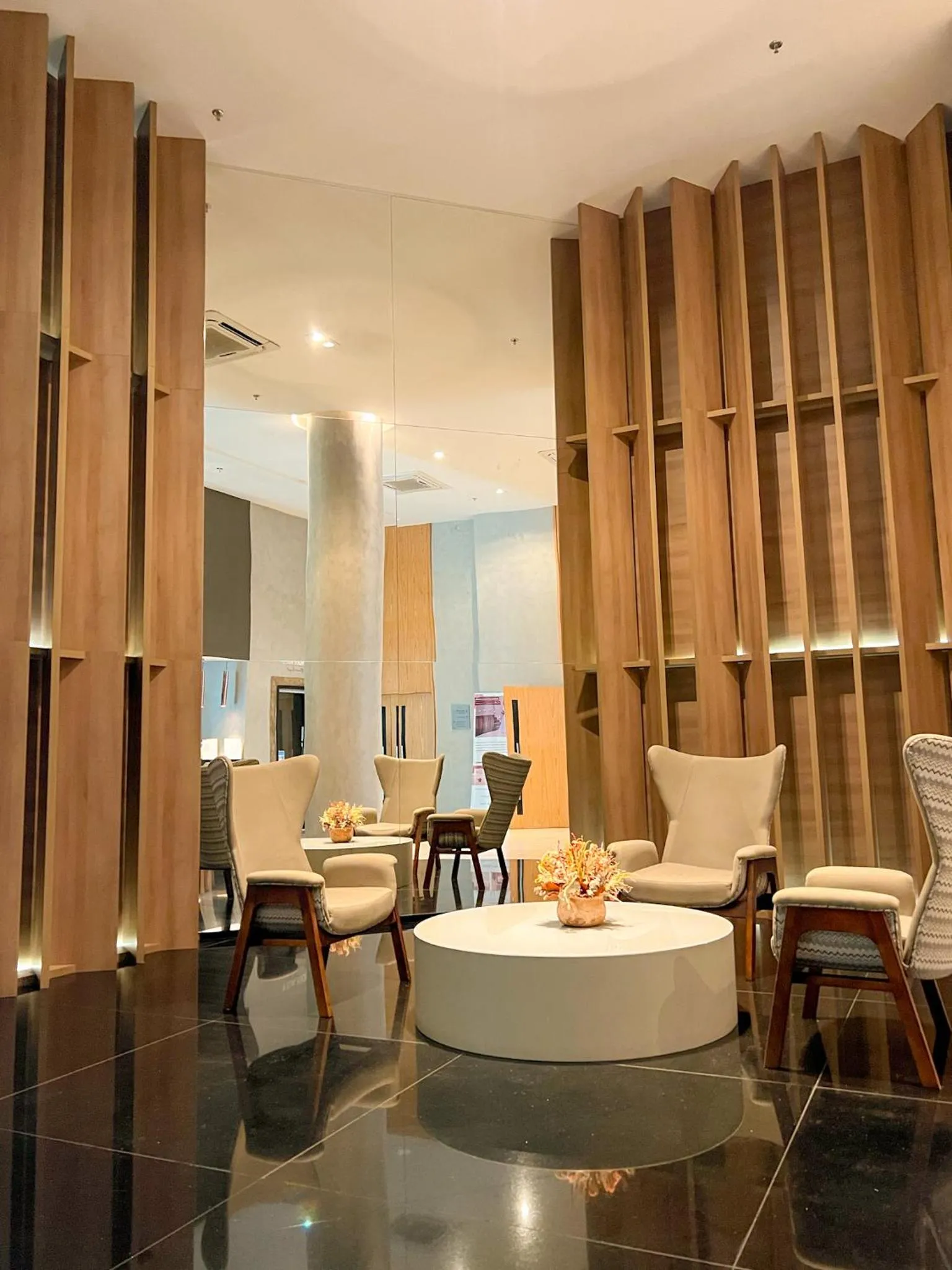 Lobby or reception in Promenade Soho Campos dos Goytacazes