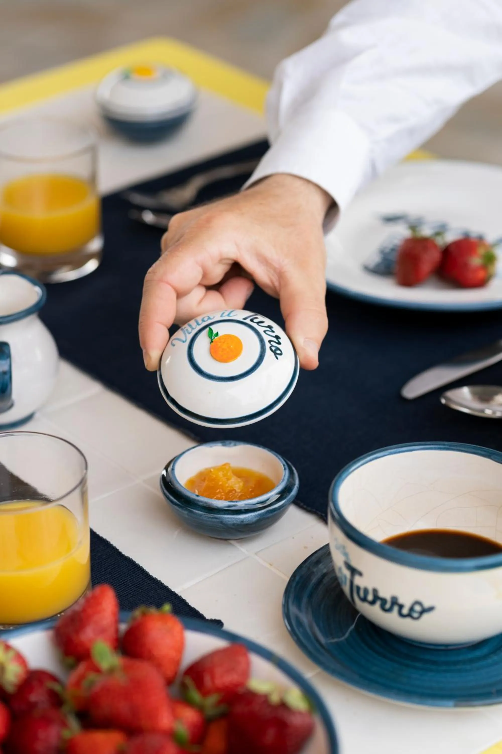 Breakfast in Villa il Turro