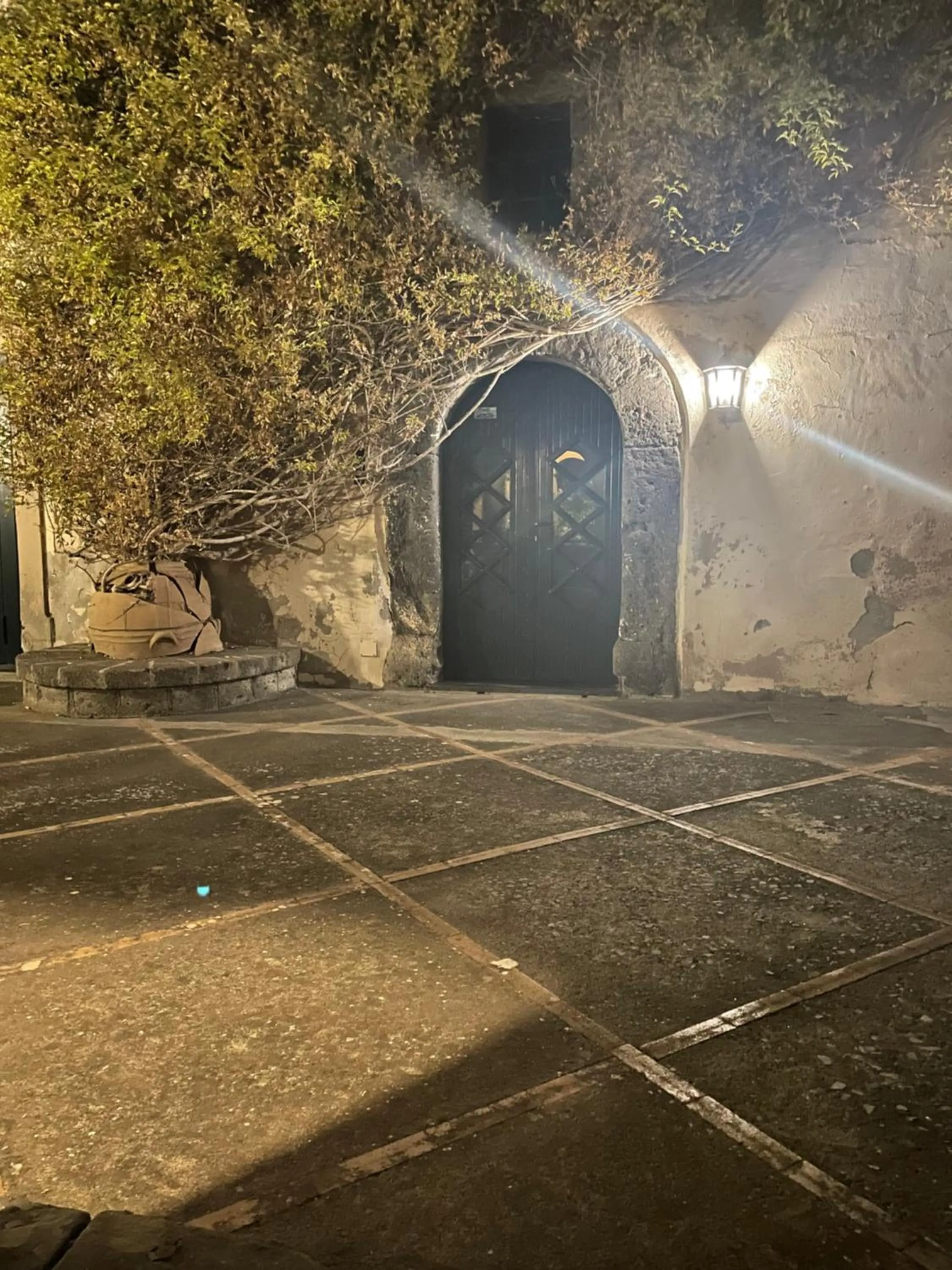 Inner courtyard view in Villa il Turro