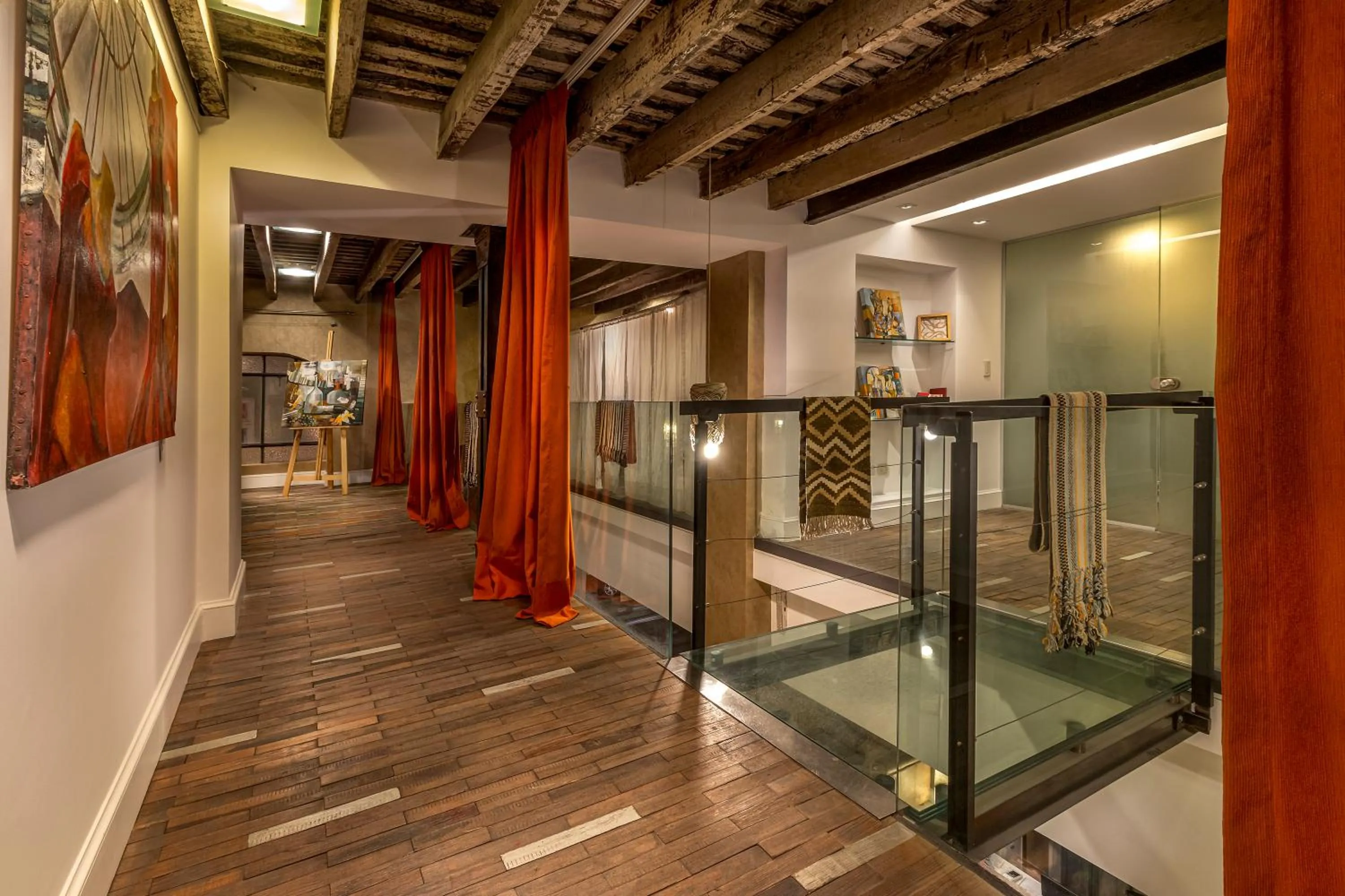 Library in Patios de San Telmo