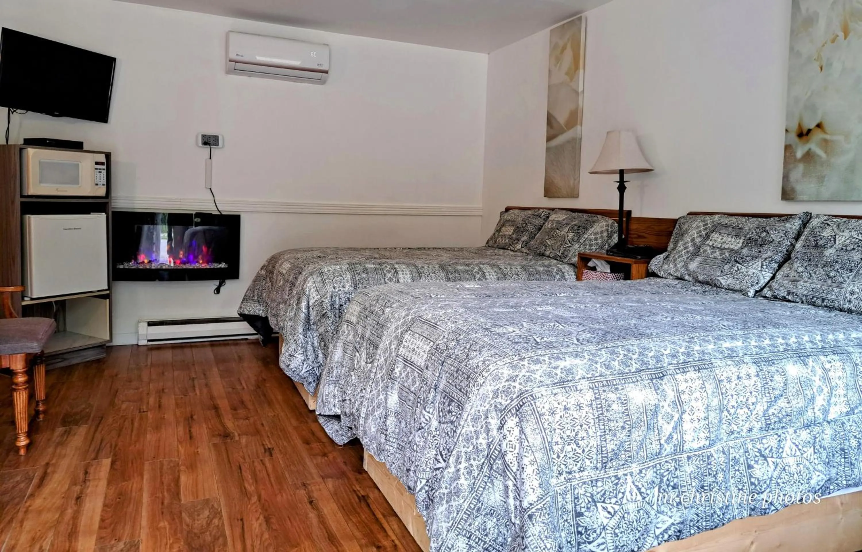 Bed in Motel Bonsoir