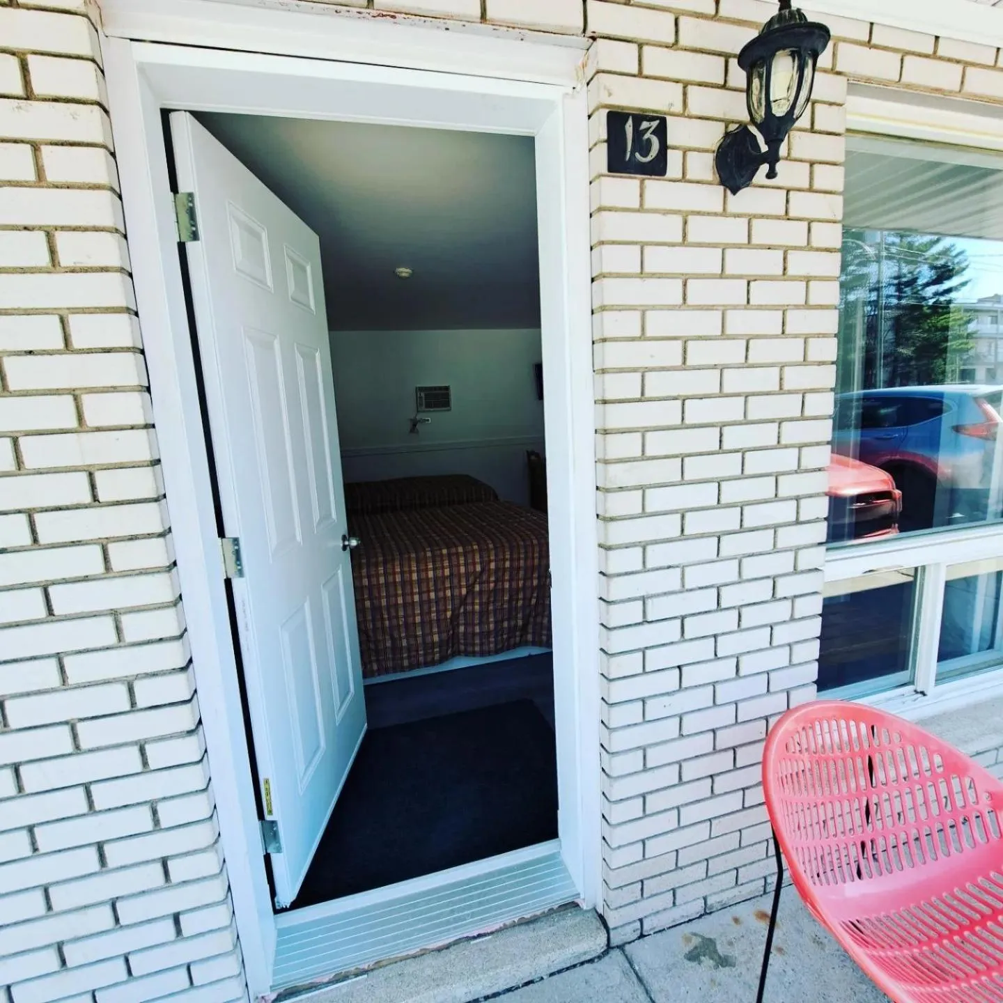 Property building in Motel Bonsoir